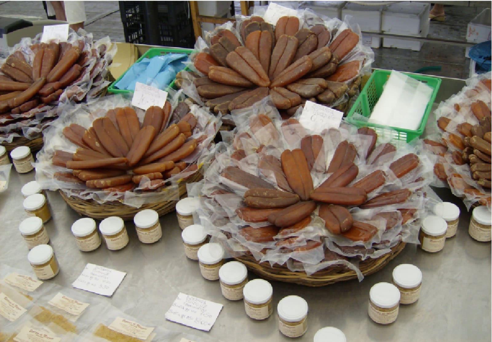 Bucătăria din Sardinia, Italia: 12 specialități de gustat în 2026 8 Icrele uscate bottarga, caviarul sard