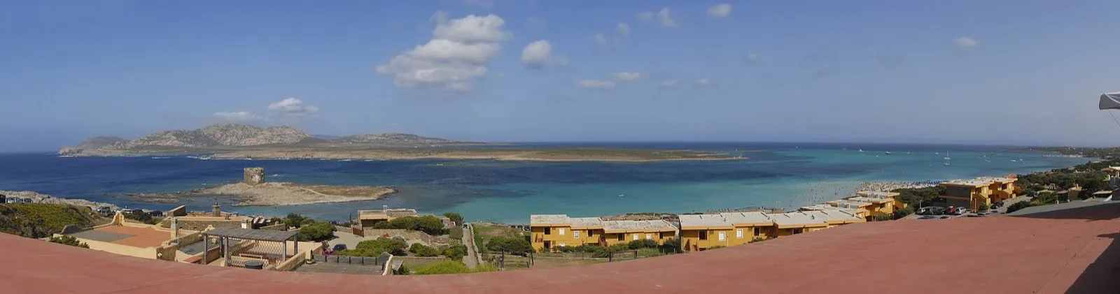 Noroeste de Cerdeña (Italia): 10 imprescindibles — La Pelosa, Bosa y Castelsardo 2026 3 El cabo Capo Falcone cerca de Stintino