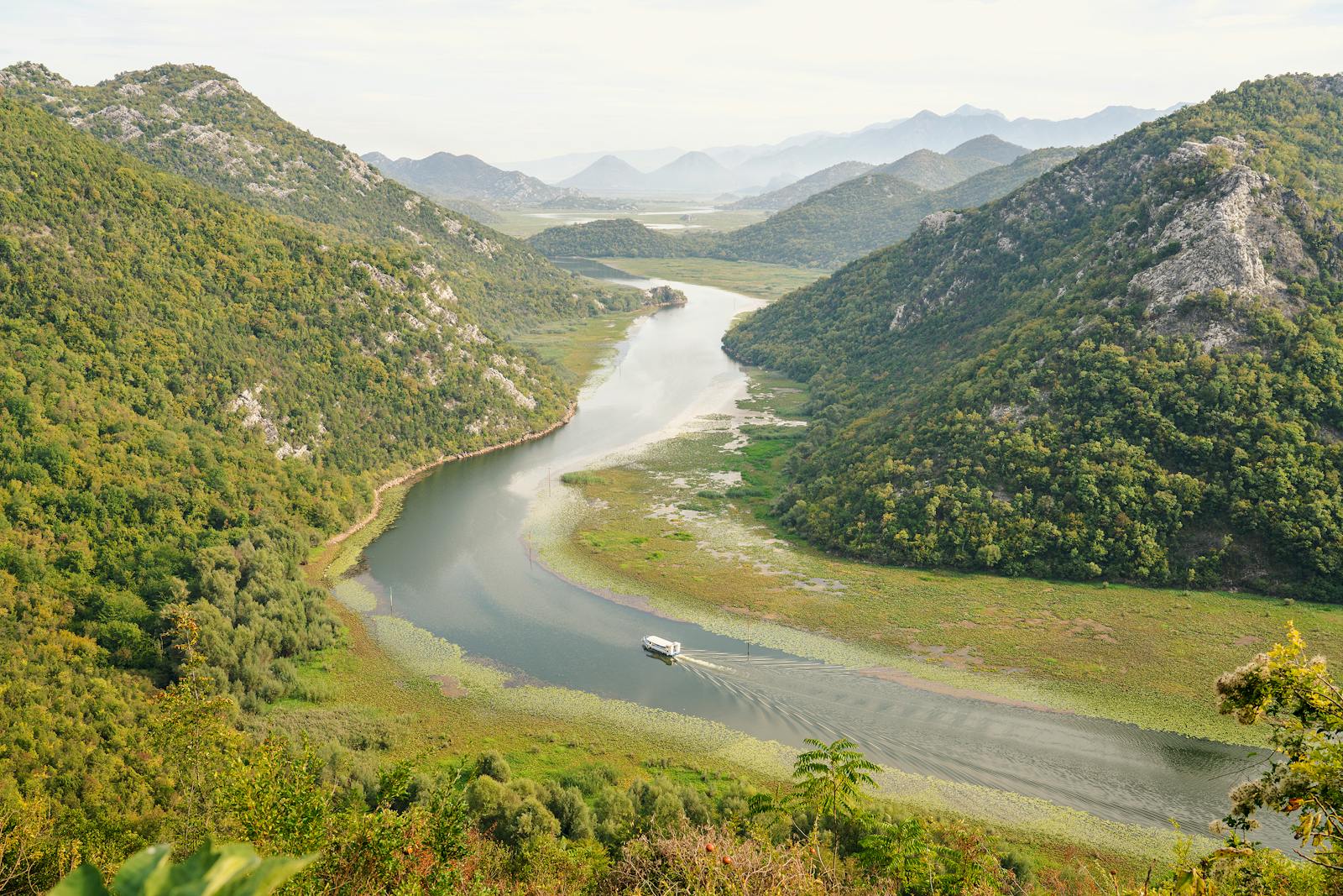 Meer van Skadar: 10 tips voor het nationale park, pelikanen en wijngaarden 2026 6 Waar te overnachten bij het Meer van Skadar