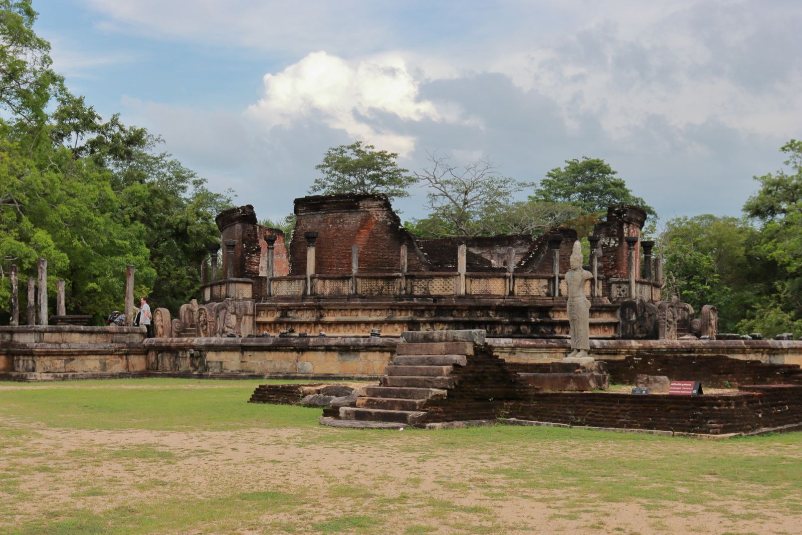 Sri Lanka Travel Guide: 21 Best Things to See in 2026 6 The ancient ruins of Polonnaruwa