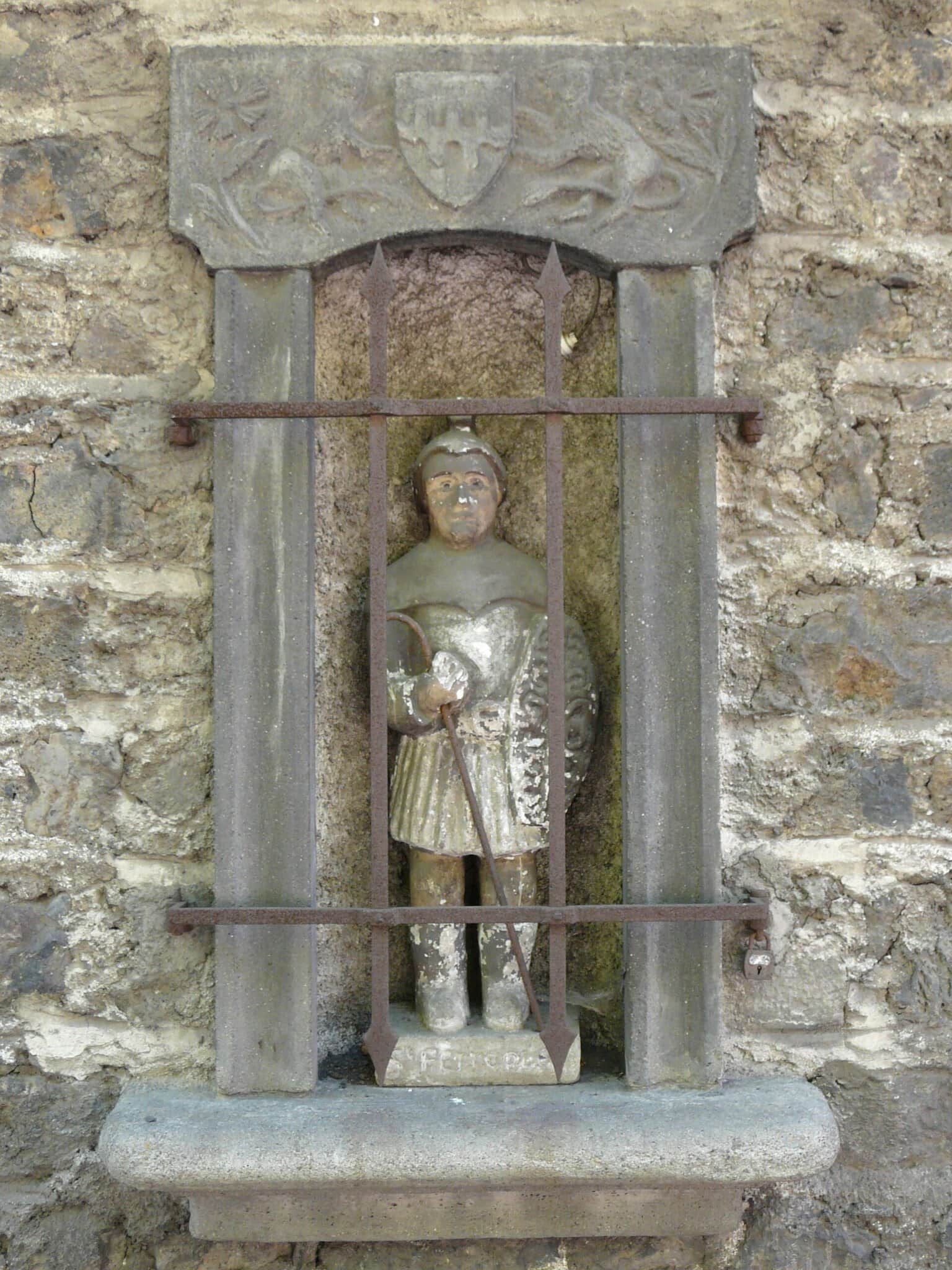 Auvergne, Franța: 13 sfaturi pentru ținutul vulcanilor în 2026 16 Castelul medieval Murol și turnirurile cavalerești