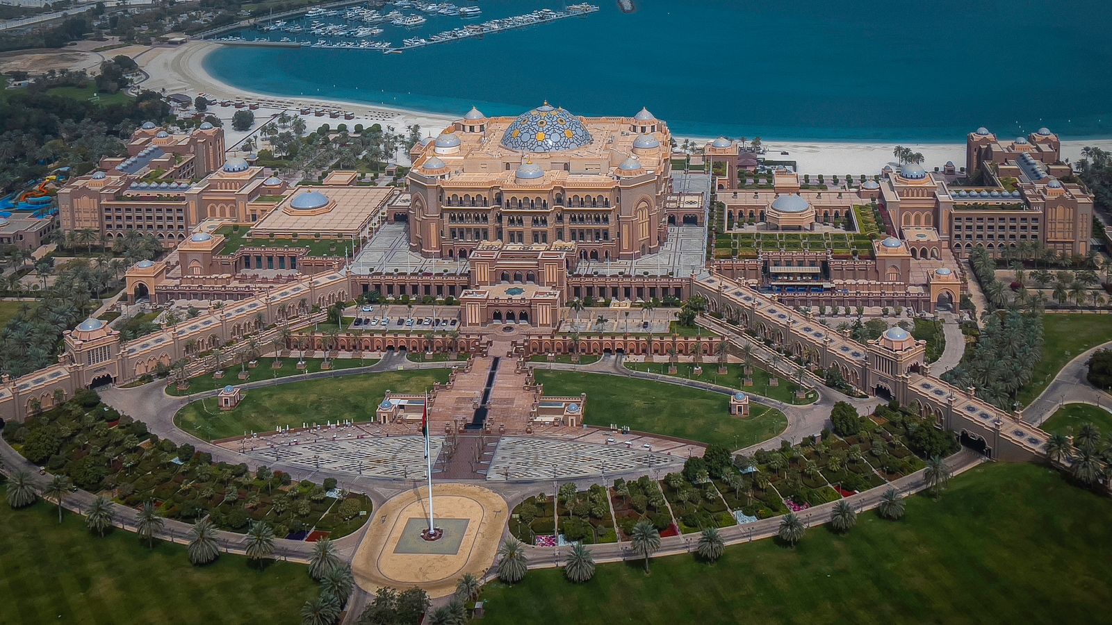 Abu Dhabi: 21 dicas do que ver e quando ir 6 Hotel Emirates Palace