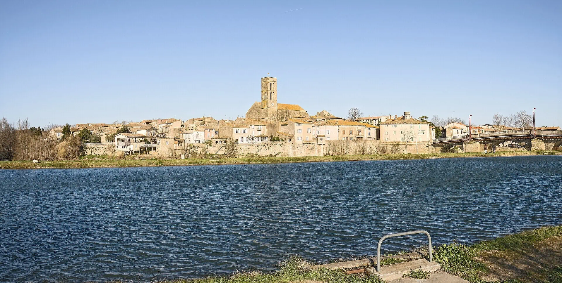 Canal du Midi in Frankrijk: 11 tips voor het kanaal tussen de platanen in 2026 8 Trèbes en de charme van kleine dorpen