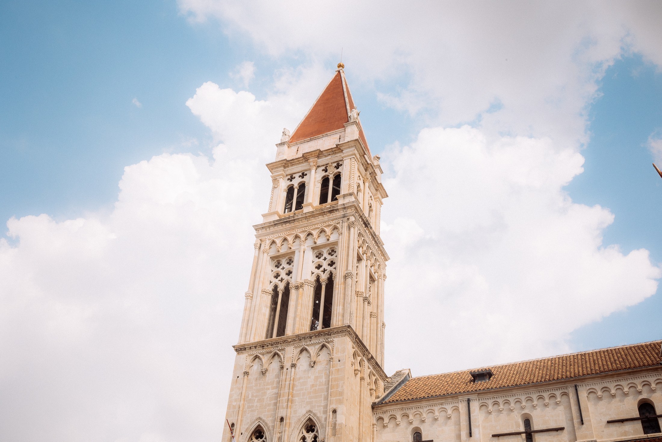 Trogir, Kroatien: 12 tips på vad du ska se och göra 2026 5 Sankt Laurentius katedral i Trogir