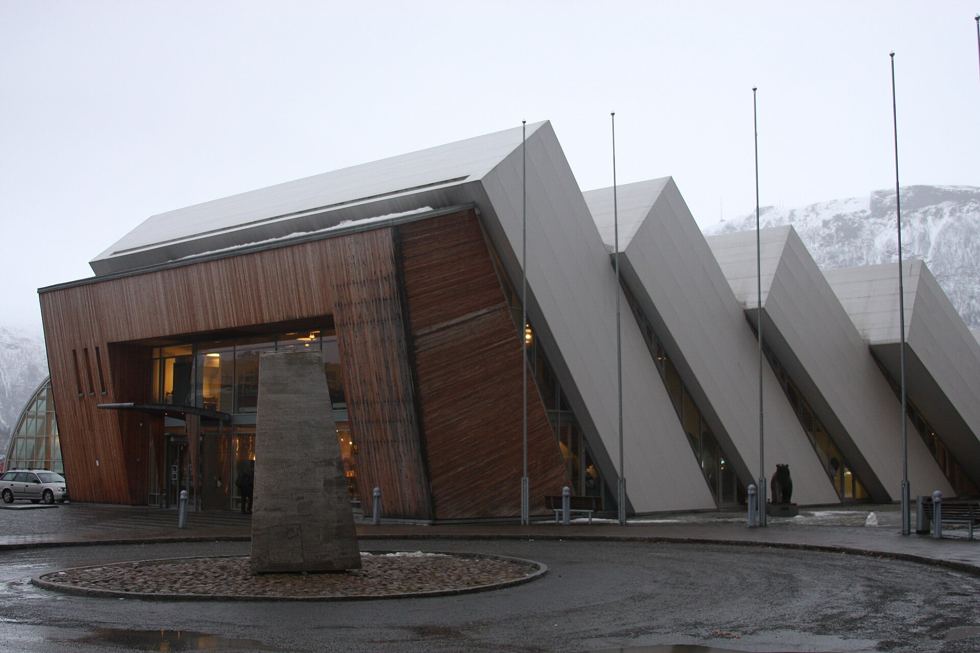 Tromsø, Nórsko: 8 tipov, čo vidieť a robiť v bráne do Arktídy 45 Polaria a arktická príroda