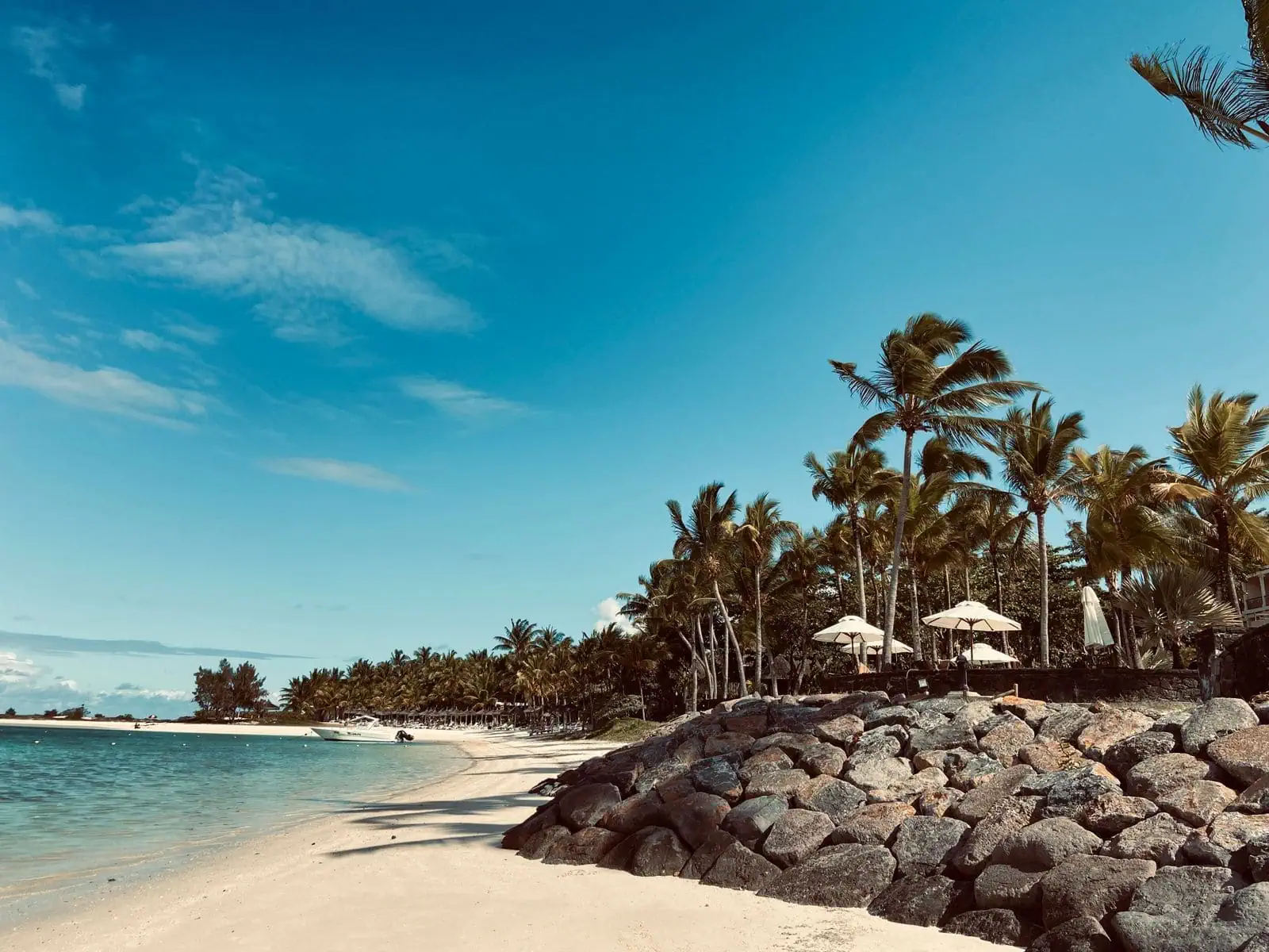 Mauritius utazás: 21 tipp, mit érdemes látni és mikor menj 2026 5 A Belle Mare strand a keleti parton