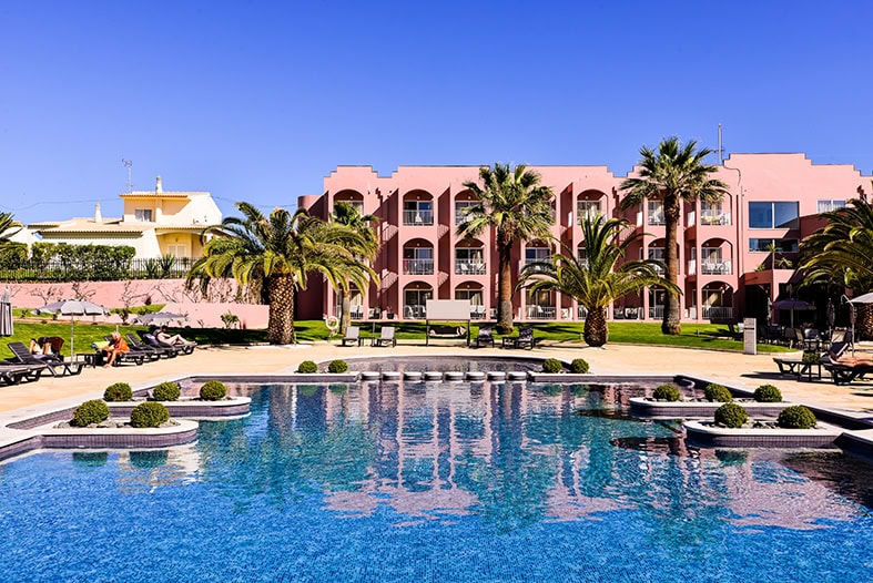 Hoteluri doar pentru adulți în Algarve, Portugalia: 11 sugestii pentru cupluri 4 Hotelul Vila Galé Collection Praia (16+)