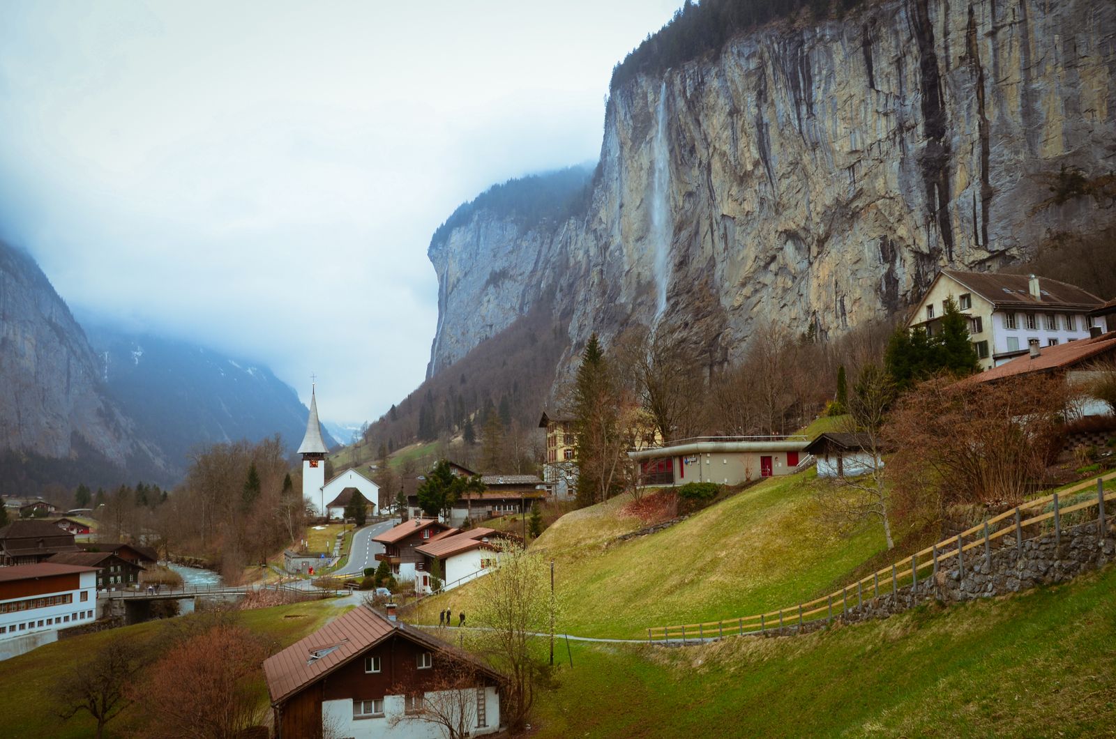 Interlaken (Suiza) y Jungfraujoch: 14 cosas que ver y hacer 2026 17 Excursión al valle de Lauterbrunnen