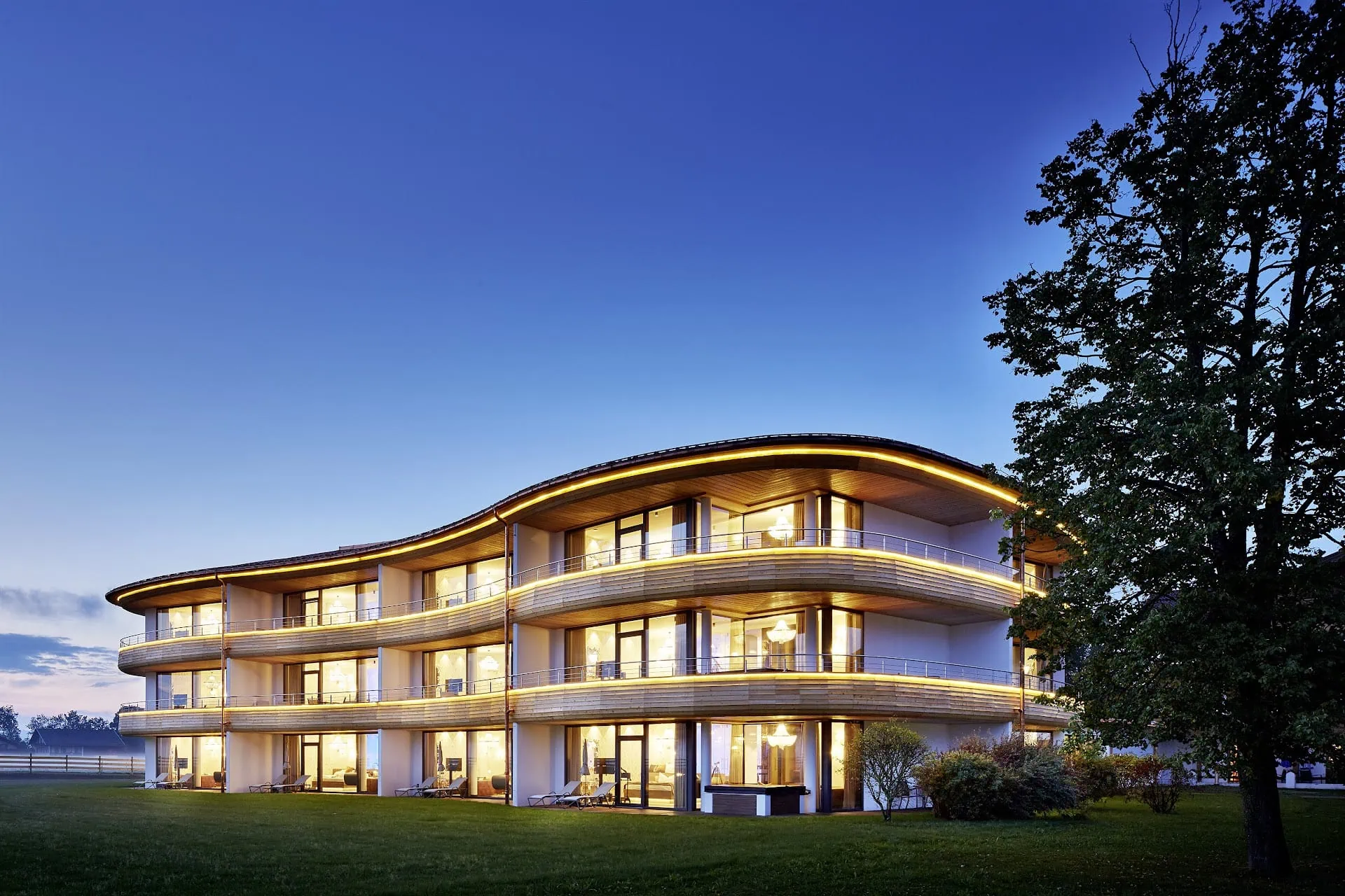 Das König Ludwig a Schwangau — hotel wellness adults-only al tramonto
