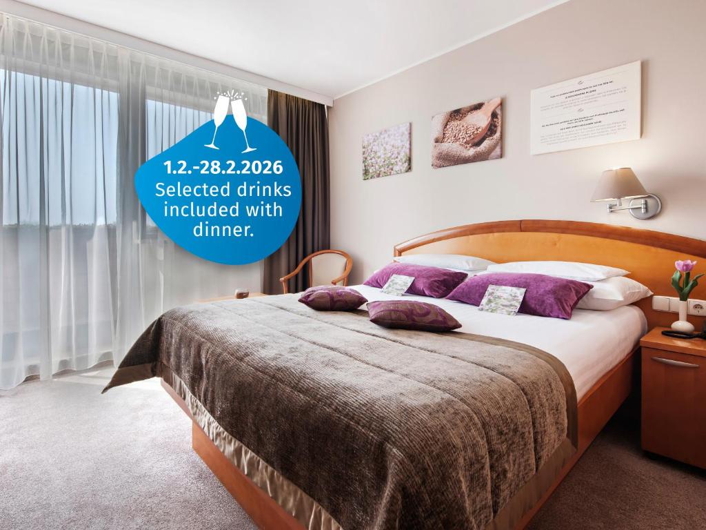 Wellness hotely ve Slovinsku a Chorvatsku: 12 termálních klenotů za hubičku 4 Komfortní pokoj hotelu Ajda v Terme 3000 Moravske Toplice