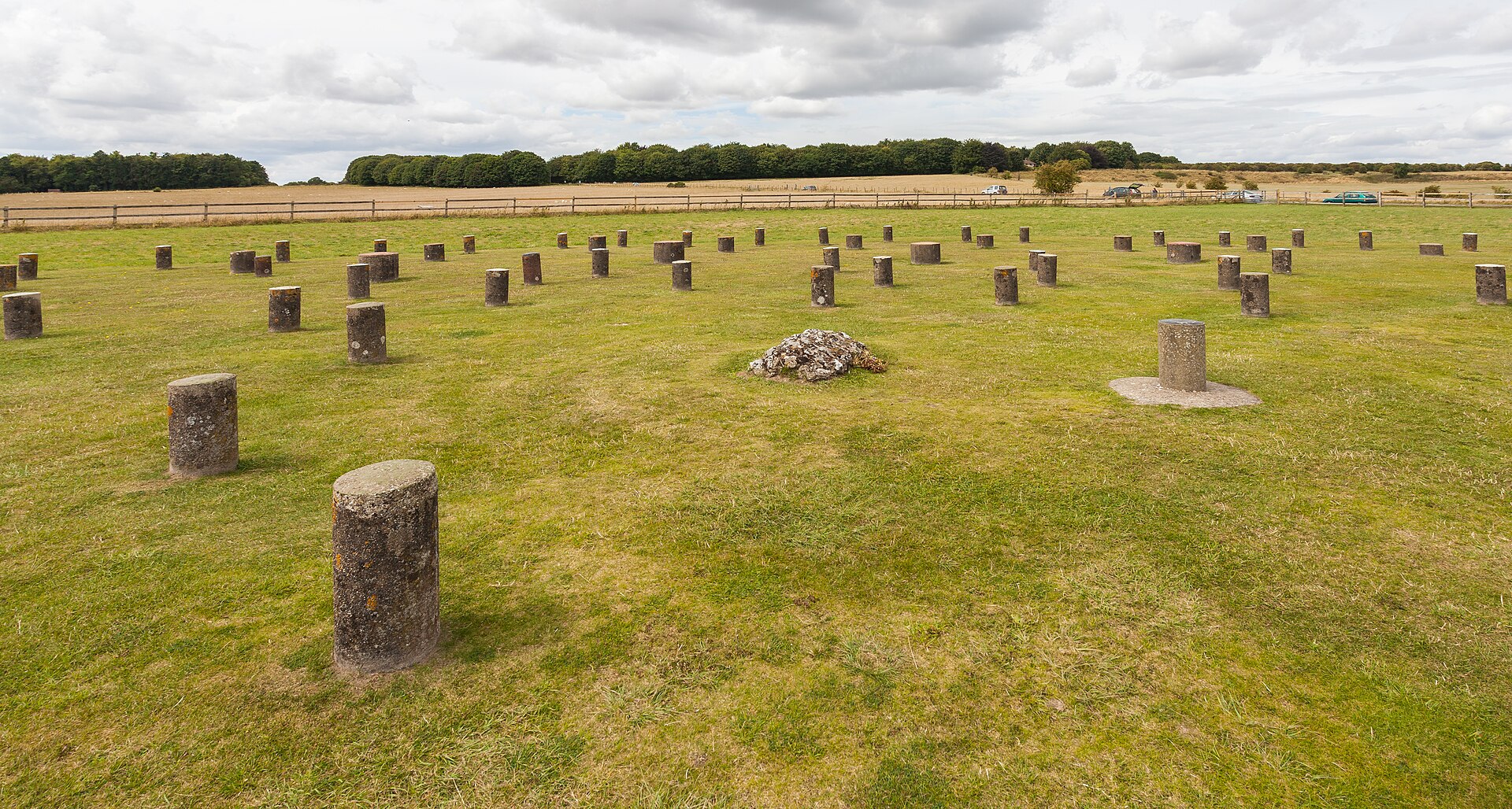 Stonehenge en Angleterre : billets, accès et 12 idées aux alentours en 2026 12 Woodhenge près de Stonehenge