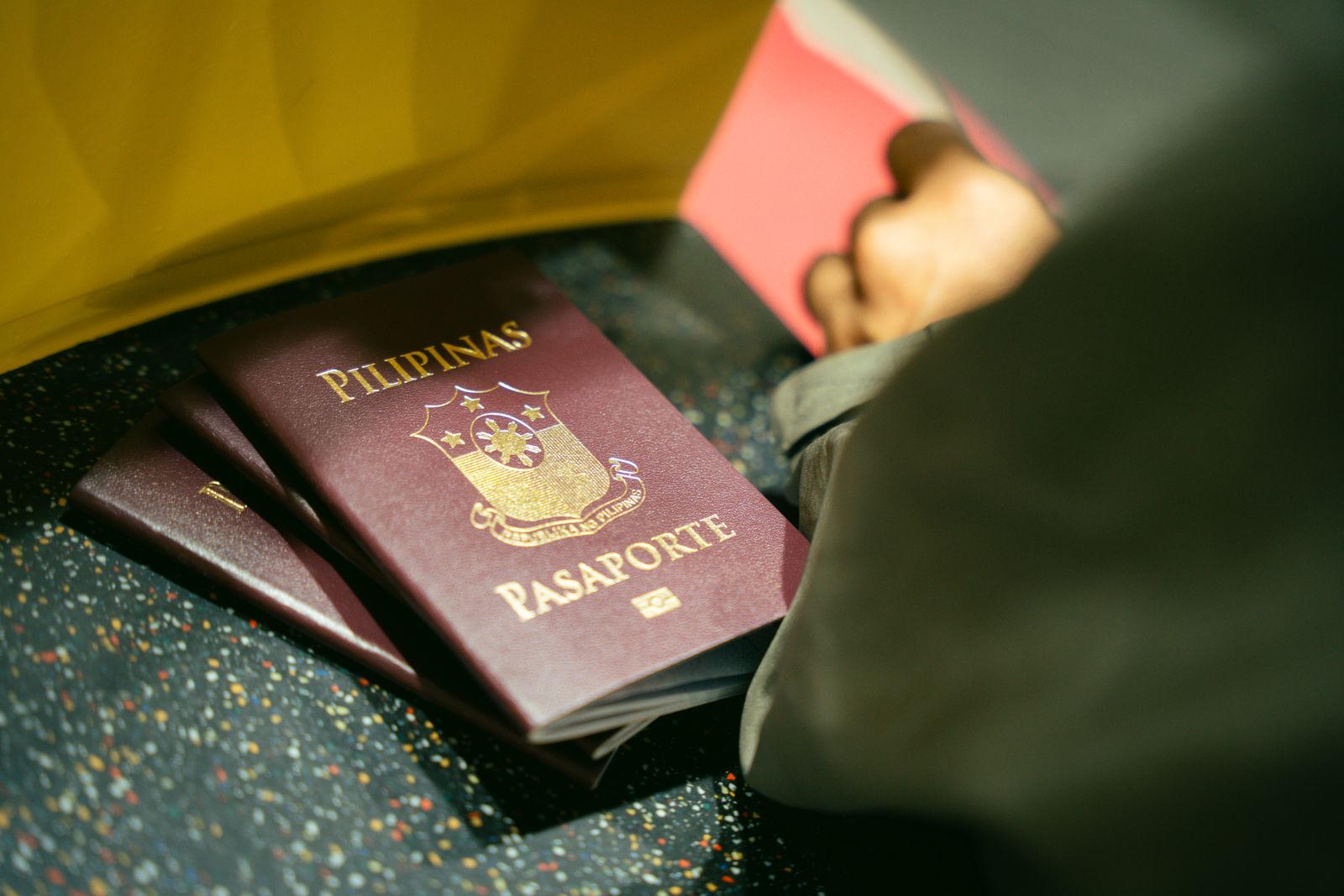 Zanzibar (Tanzania): 21 wskazówek co zobaczyć i kiedy jechać w 2026 4 Dokumenty podróżne — na Zanzibar potrzebujesz wizy i obowiązkowego ubezpieczenia
