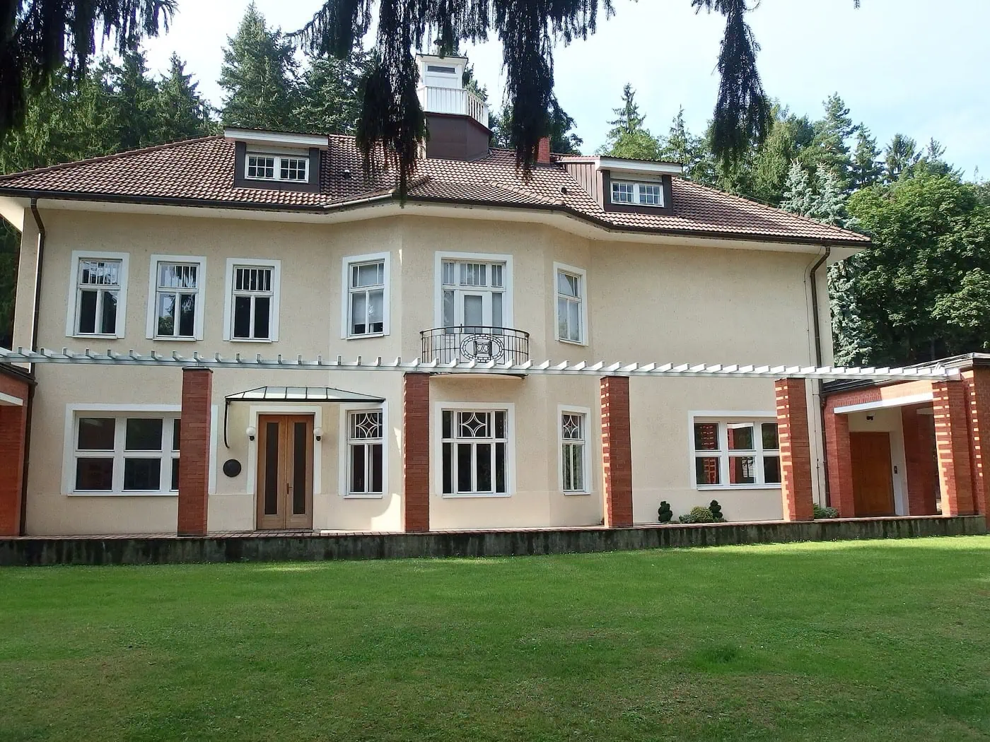 Mit érdemes megnézni Zlínben: 12 tipp a Baťa-városban 8 A zlíni Baťa-villa Jan Kotěra építész tervei alapján