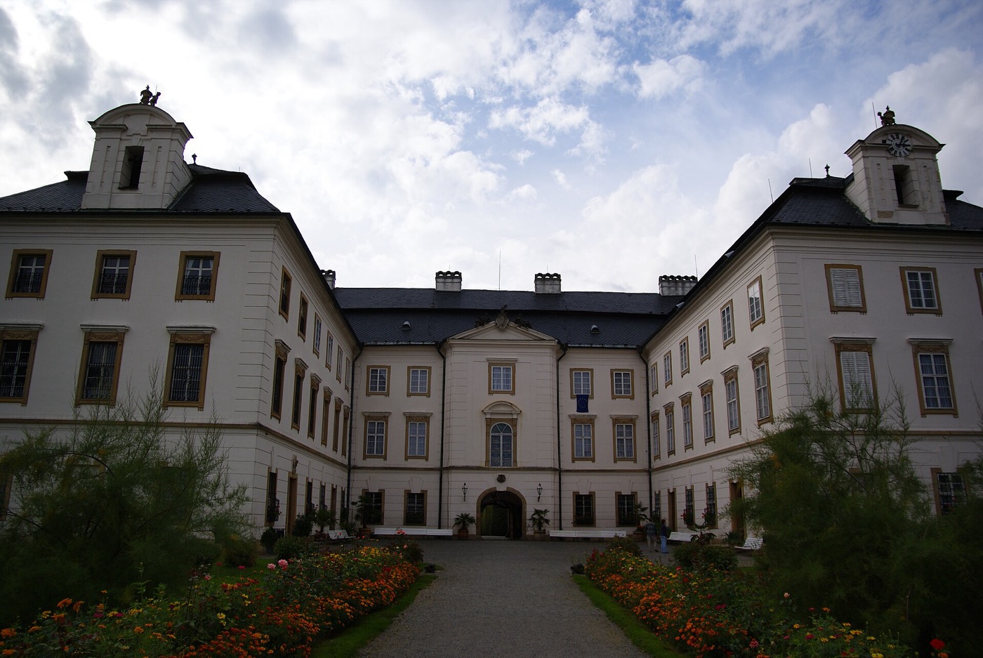 Cosa vedere a Zlín: 12 idee nella città di Baťa in Repubblica Ceca 16 Il castello barocco di Vizovice nei pressi di Zlín