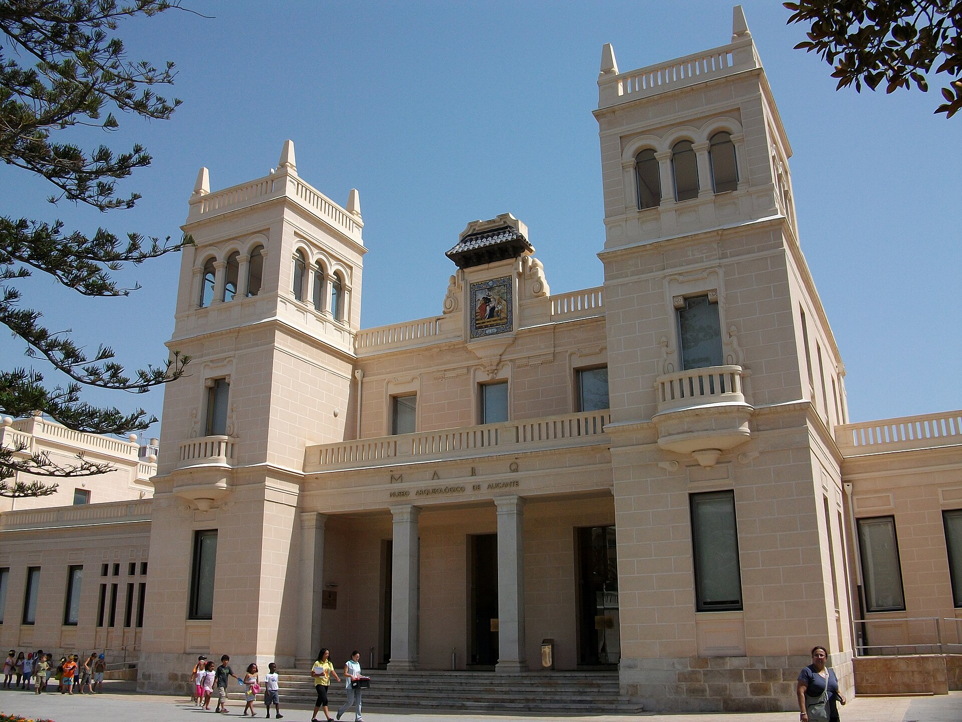 Alicante, Espanja: 20 vinkkiä, mitä nähdä ja tehdä Costa Blancalla 24 Arkeologinen museo MARQ