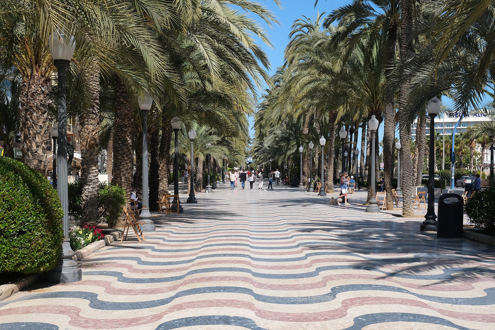 Alicante, Espanja: 20 vinkkiä, mitä nähdä ja tehdä Costa Blancalla 7 Explanada de España -promenadi