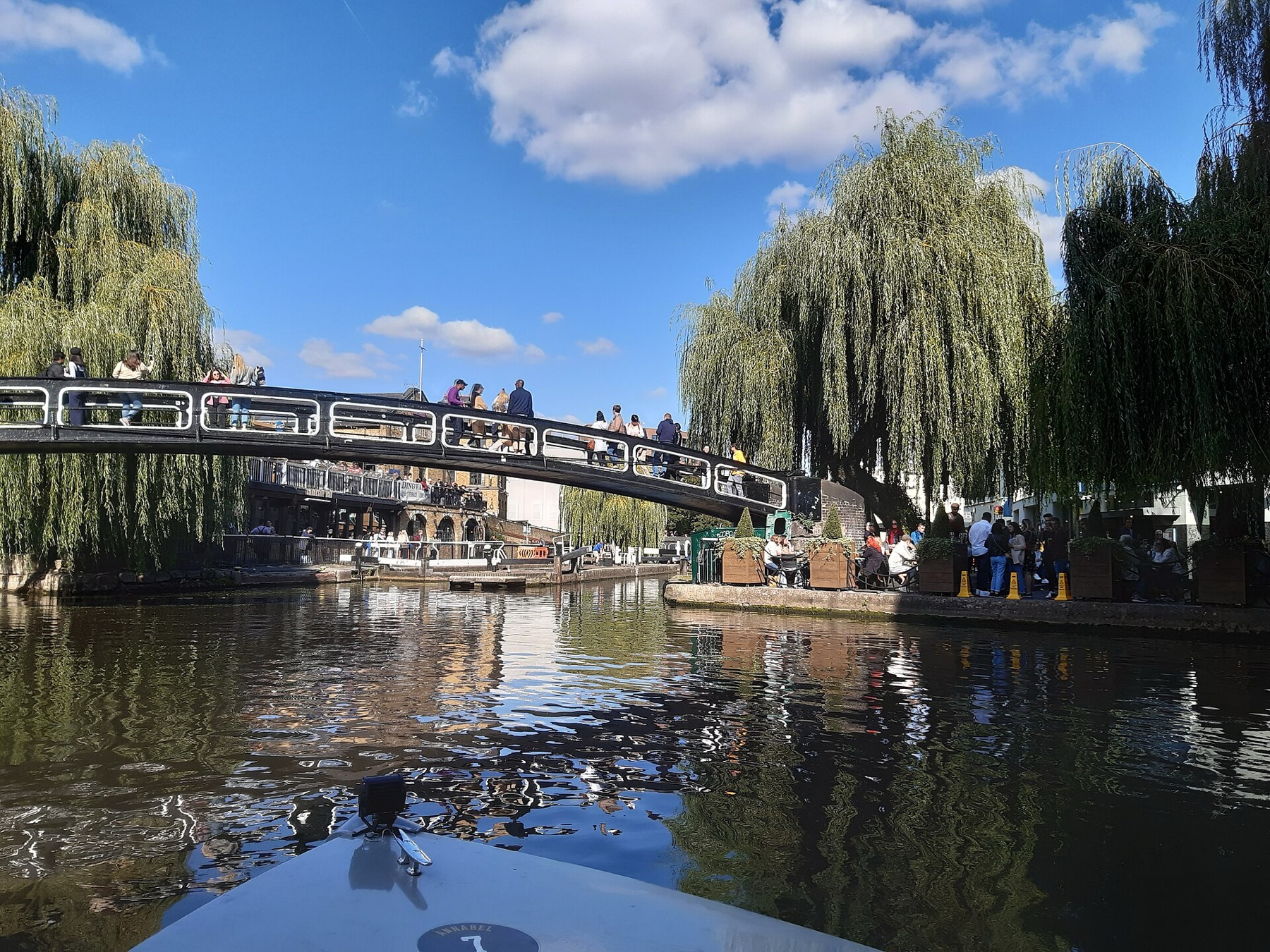 Camden a Londra: 12 consigli su cosa vedere e assaggiare 2026 6 Chiusa di Camden Lock e passerella sul Regent's Canal