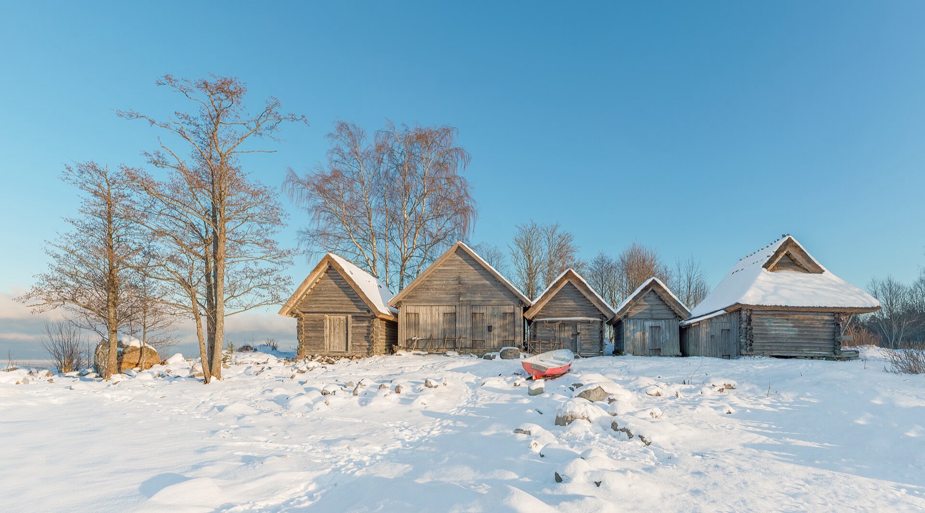Estonia: 25 de idei ce să vezi și să experimentezi în Baltica nordică în 2026 12 Hangare de bărci istorice în satul pescăresc Altja