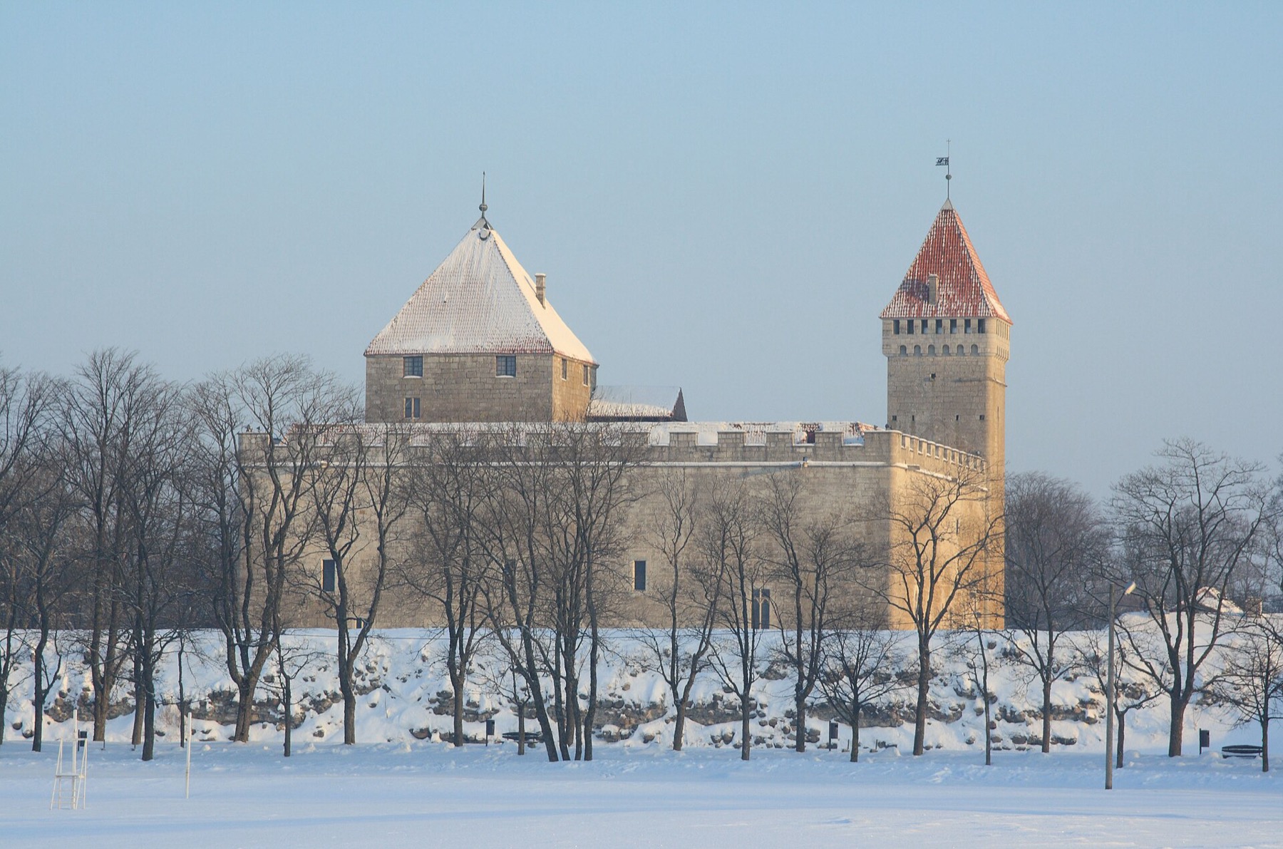 Estonia: 25 de idei ce să vezi și să experimentezi în Baltica nordică în 2026 15 Castelul episcopal din Kuressaare, Saaremaa
