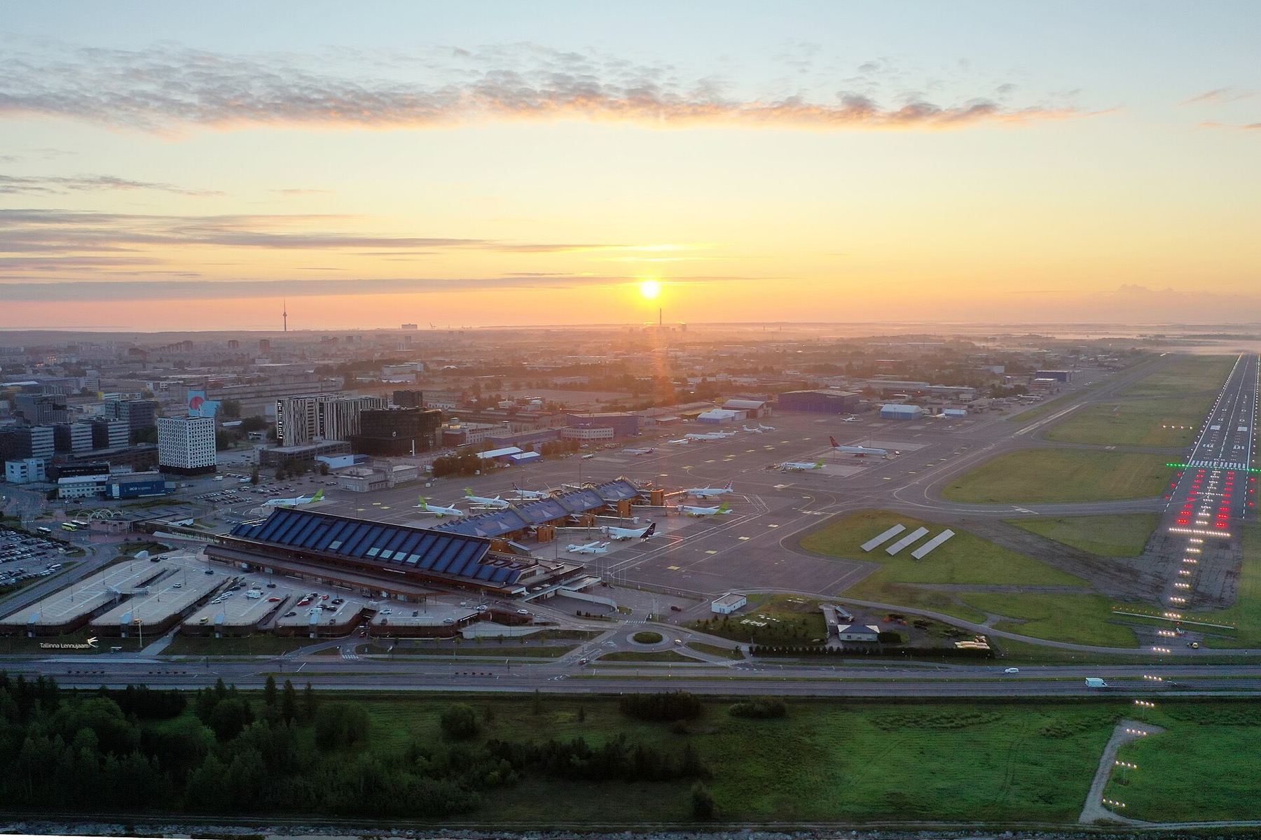 How to Travel to Estonia: Flights, Ferry & Driving in 2026 3 Lennart Meri Tallinn Airport
