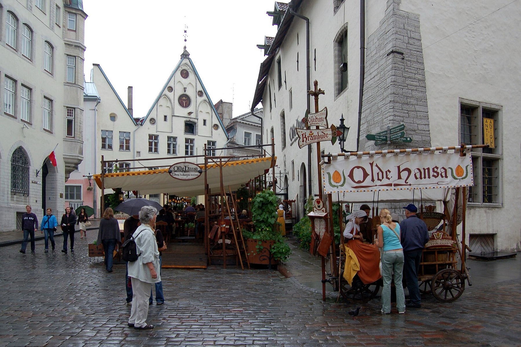 Essen in Tallinn (Estland): vom Michelin-Stern bis zum 6-Euro-Mittagessen 2026 10 Mittelalterliches Restaurant Olde Hansa