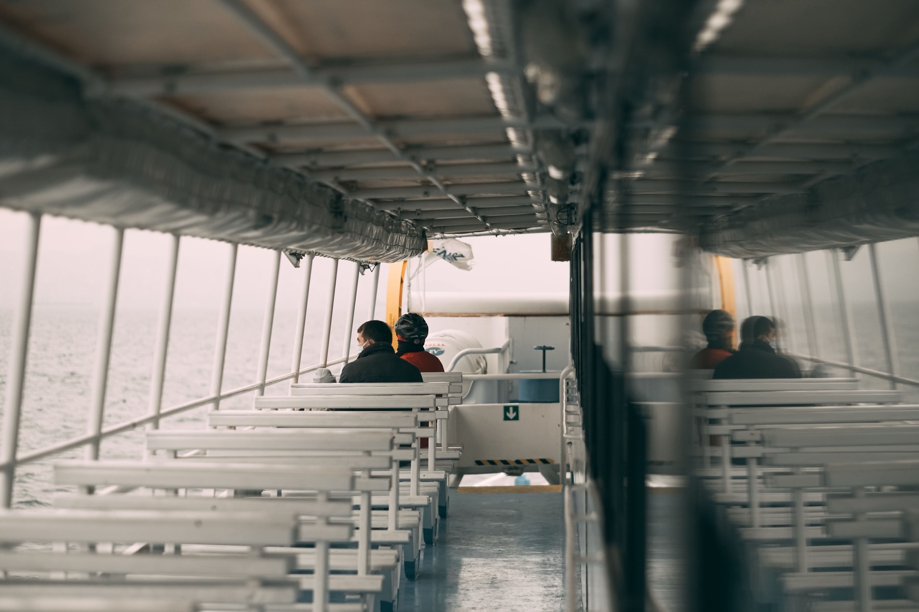 Ferry Helsinki Tallinn : prix, horaires et astuces pour économiser en 2026 3 Pont d'un ferry en mer