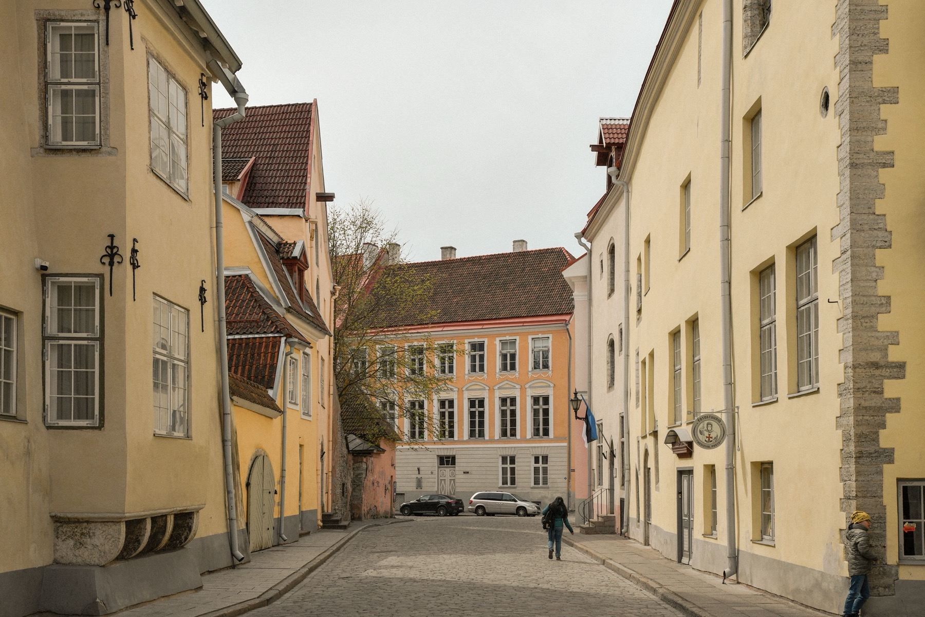 Viikonloppu Tallinnassa: 2–3 päivän matkaopas ja parhaat nähtävyydet 2026 4 Kaupunkikävelyn suunnittelua