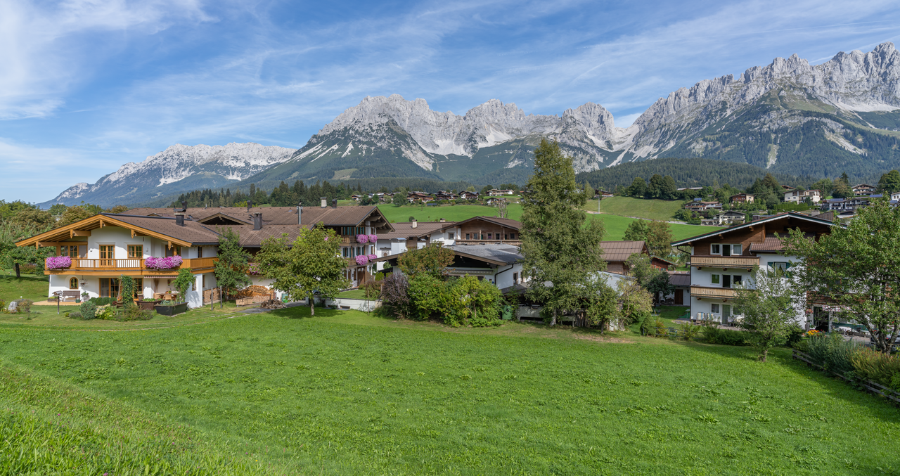 Wilder Kaiser ed Ellmau in Austria: 12 luoghi del Dottore di montagna nel 2026 17 Il paese di Going ai piedi del frastagliato massiccio del Wilder Kaiser