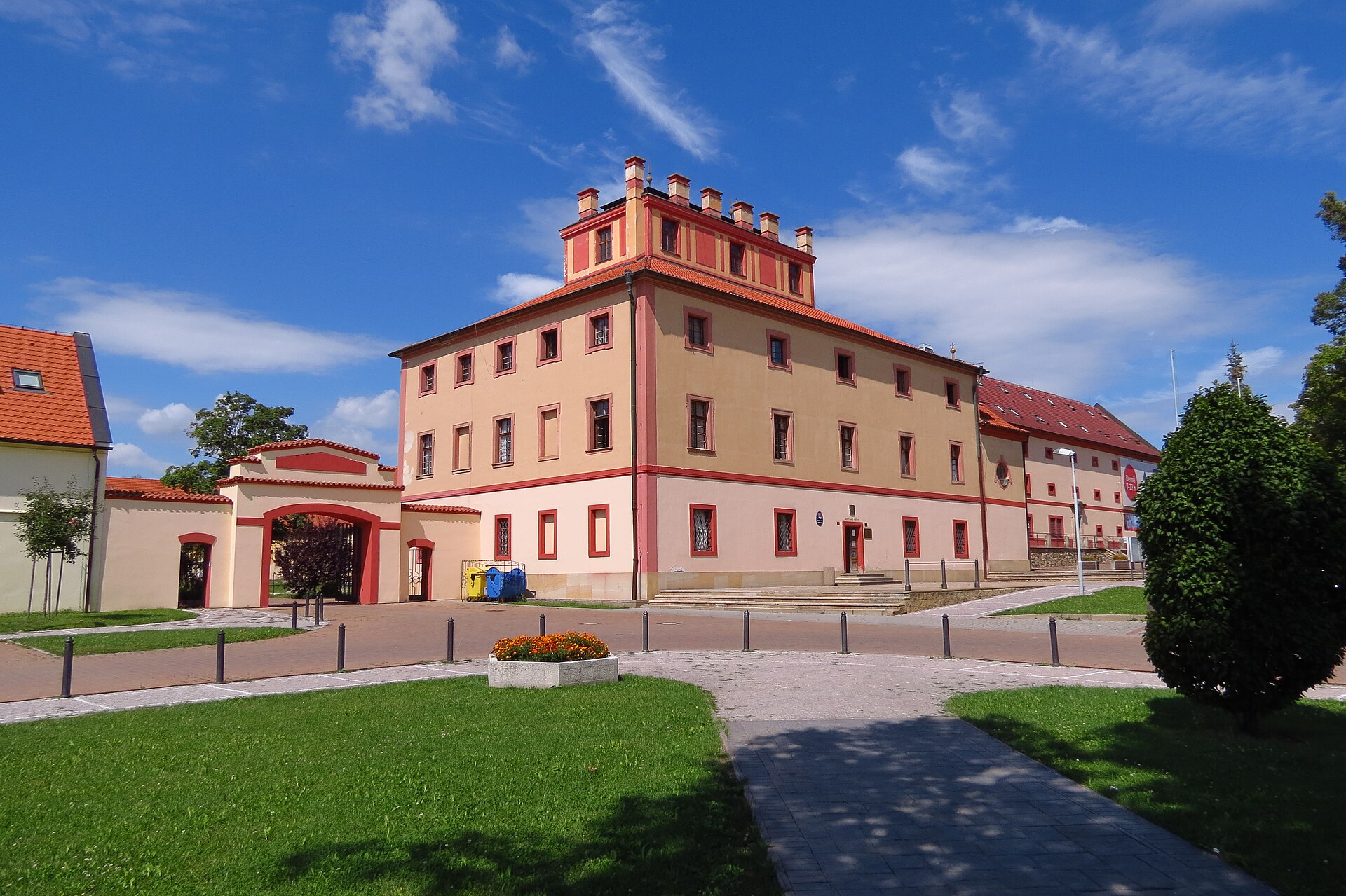 hostivice hero