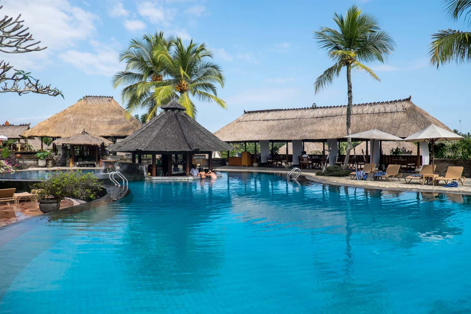 Maafushi, Malediivit: 15 vinkkiä + missä majoittua vuonna 2026 16 Resort day pass luksuksen maistiaisena