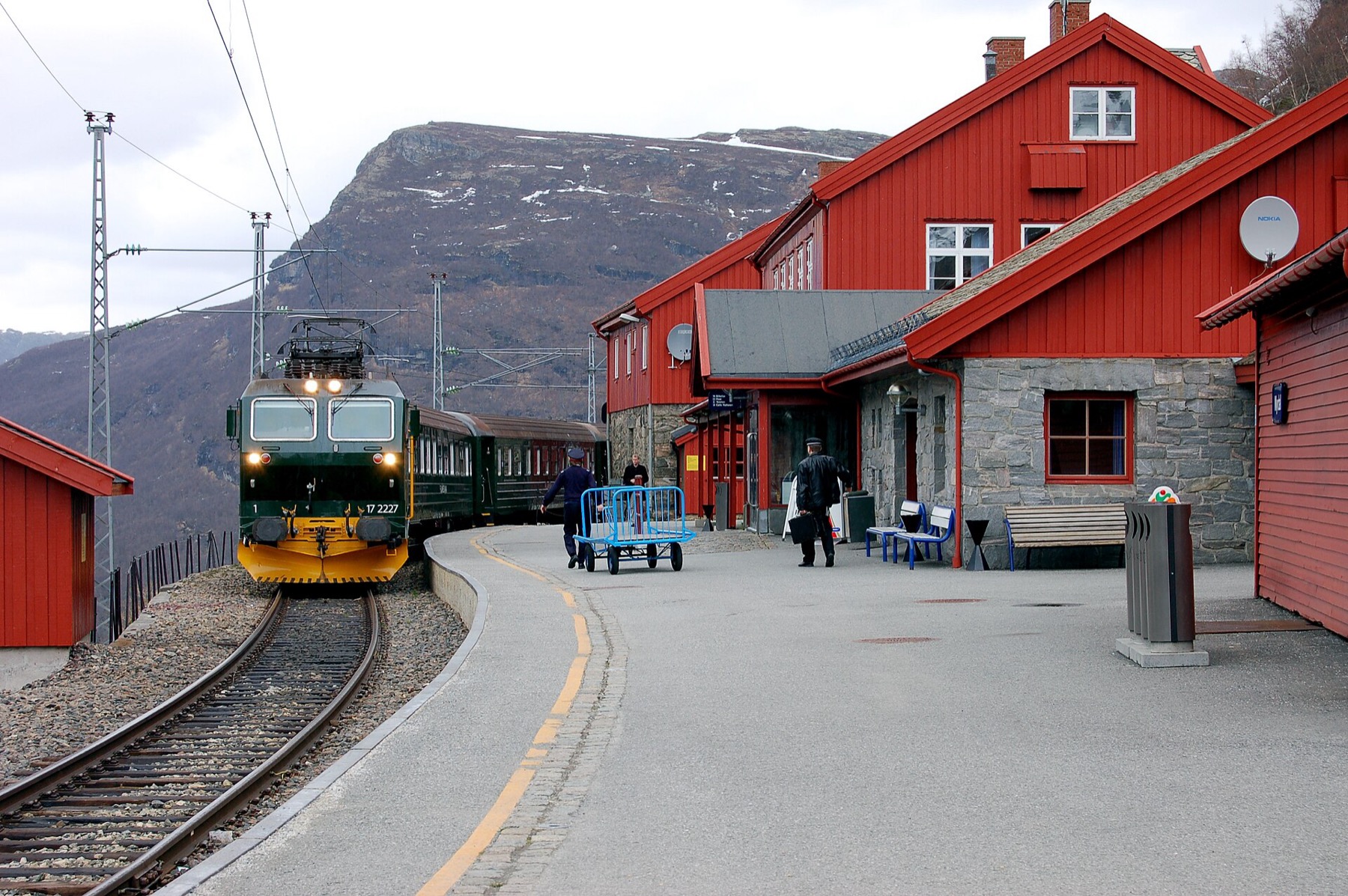 Vlakem z Osla do Bergenu: 10 věcí, které vědět o Bergensbanen, ceny a tipy na výhledy 8 Myrdal, přestup na Flåmsbanu