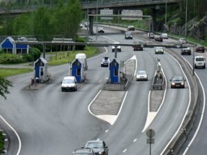 Domovská stránka 8 Mýtné v Norsku: jak funguje AutoPASS a kolik zaplatíte 2026