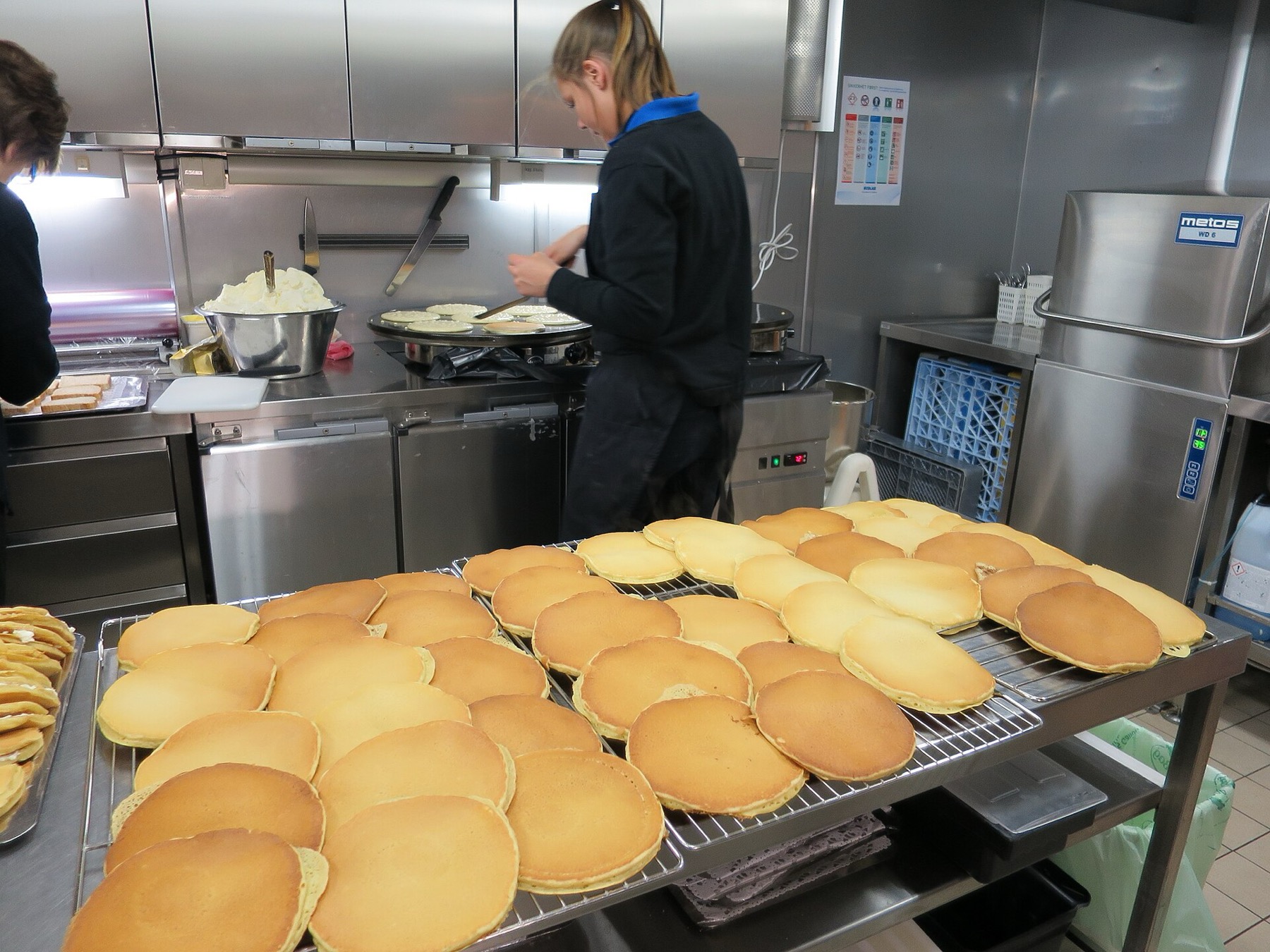 Norsk mat: 15 rätter från brunost till fårikål 2026 11 Svele: pannkakan från färjorna
