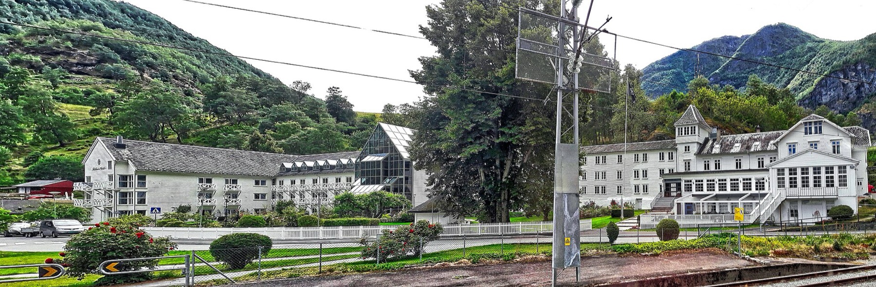 Norway in a Nutshell egyénileg: DIY útvonal, árak és foglalás 2026 14 Fretheim Hotel, a klasszikus szállás Flåmban