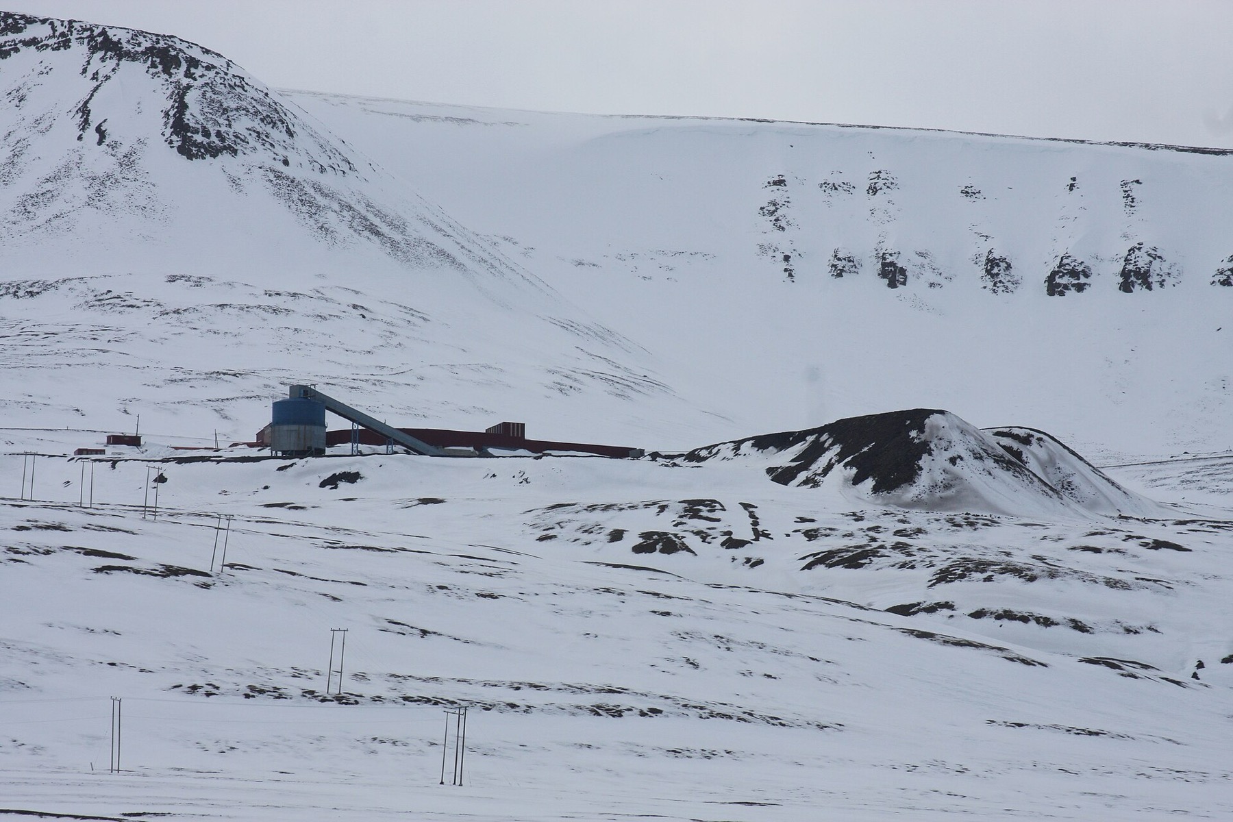 18 zajímavostí o Špicberkách: semenná banka, zákaz koček i město, kde se nesmí umírat 6 Štola Gruve 3, domov Arctic World Archive