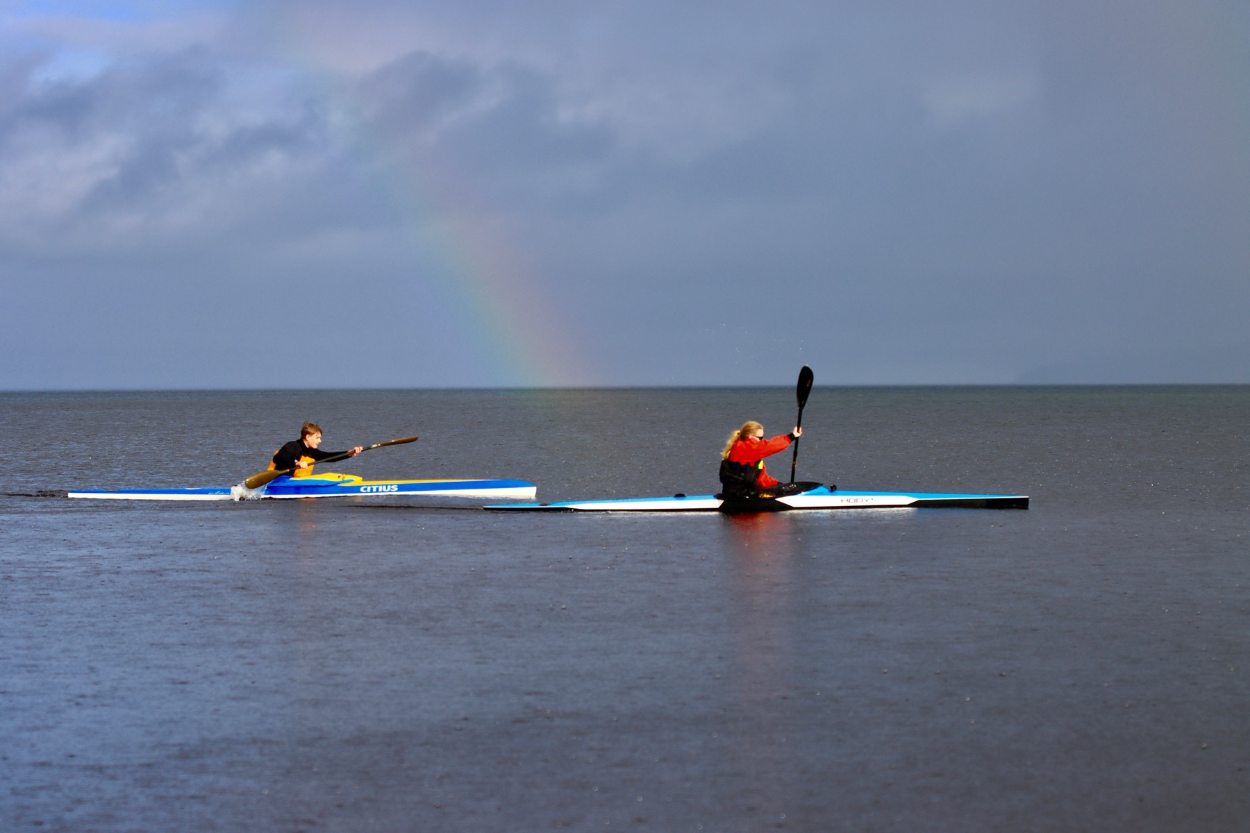 Bohuslän Suecia y Fjällbacka: 16 planes en la costa oeste 2026 14 Kayak entre las islas