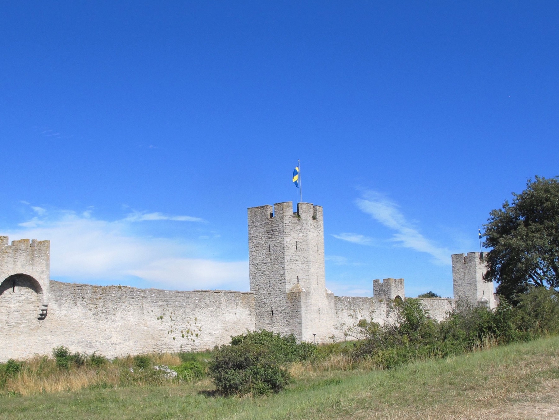 Park Almedalen a přístav ve Visby