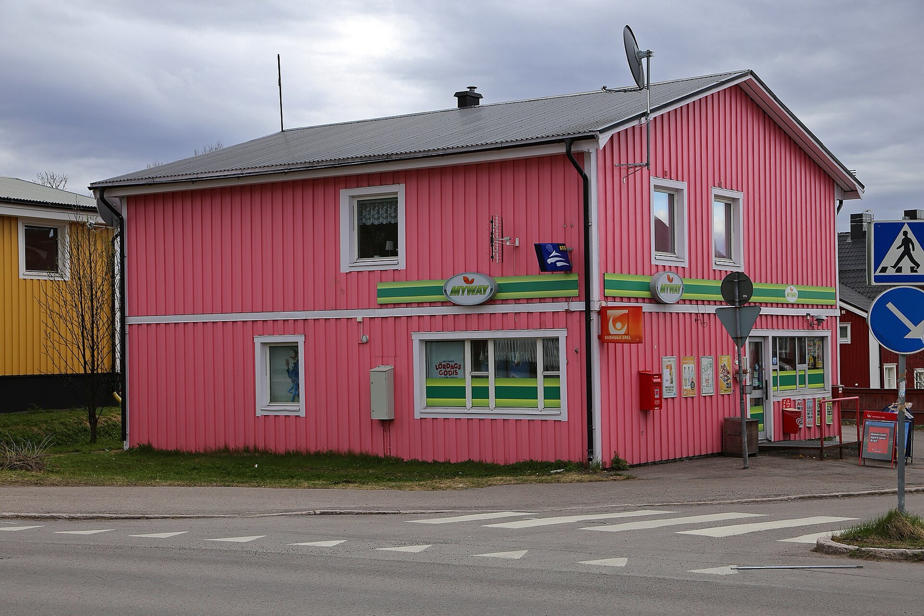 Kiruna, Švédsko: 18 tipů, co vidět a zažít ve městě, které se stěhuje 4 Ulice Kiruny pod sněhem