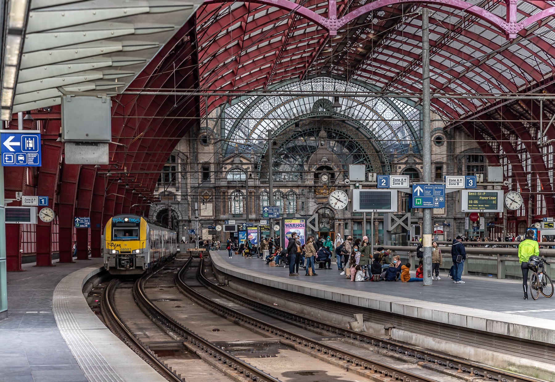 Sweden by Train 2026: Night Routes, Prices & Scenic Lines 14 Bike on a train