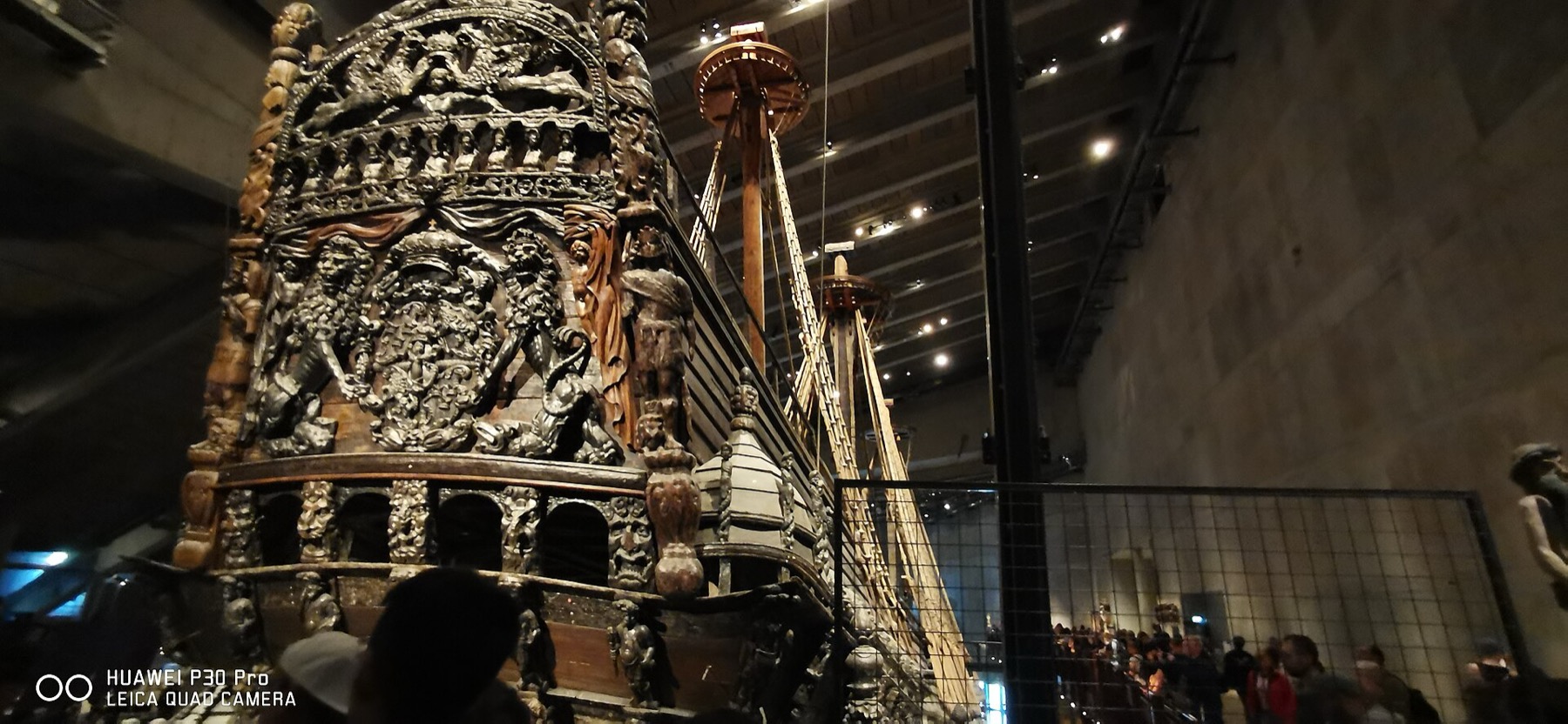 Muzeum Vasa ve Stockholmu: vstupné, tipy a příběh lodi, která se potopila 83 Vysoký trup lodi Vasa s dělovými patry