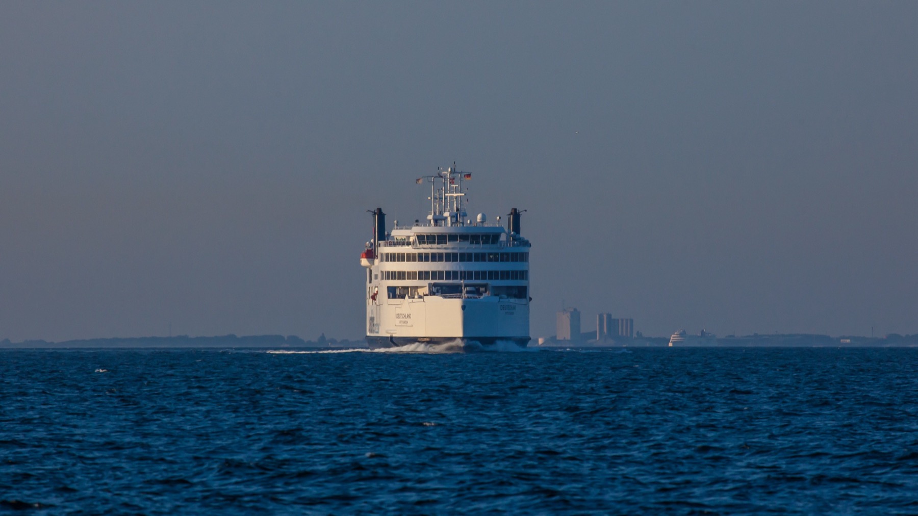 Ystad w Szwecji i Skania: 18 pomysłów na południe Szwecji w 2026 23 Prom przez Morze Bałtyckie do Szwecji