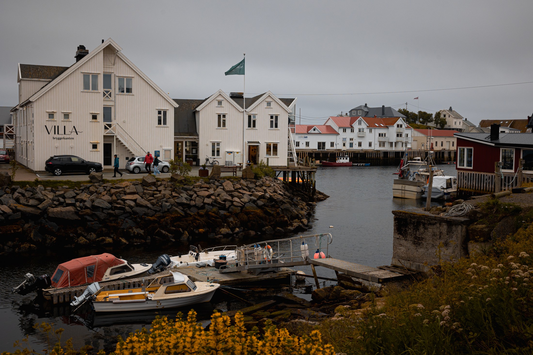 Henningsvær: 6 tipů, co vidět v Benátkách severu 3 Hotel Villa Bryggekanten na molu v Henningsværu