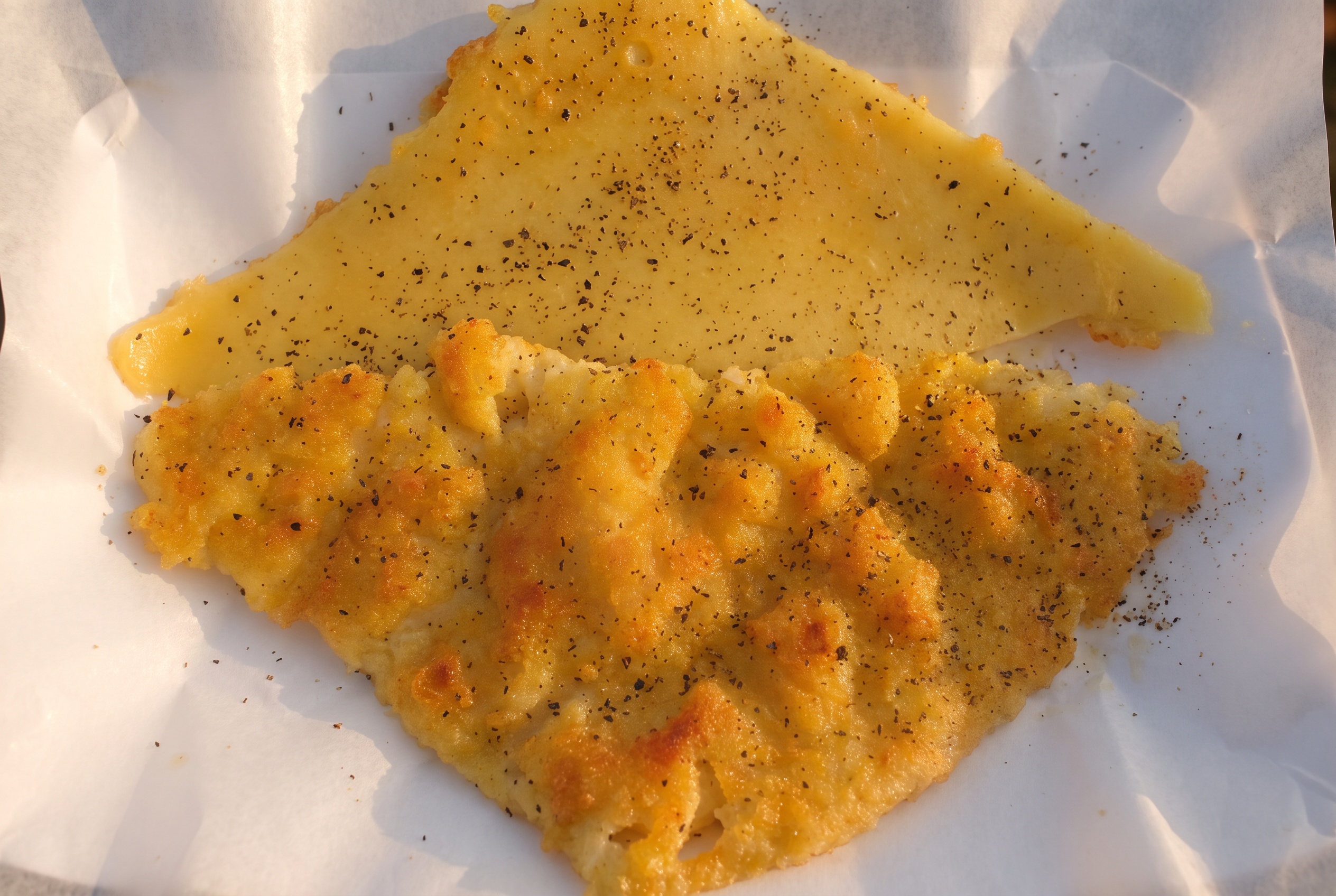 Livorno v Taliansku 2026: 18 tipov, čo vidieť, pláže a street food 17 Vegánsky street food torta di ceci v Livorne