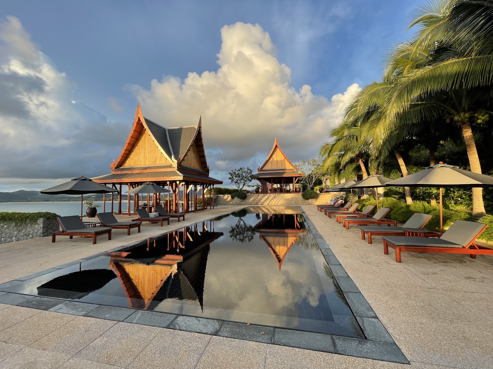 Phuket Thailand: 12 Hotels und Strände für 2026 3 Hotel Amanpuri