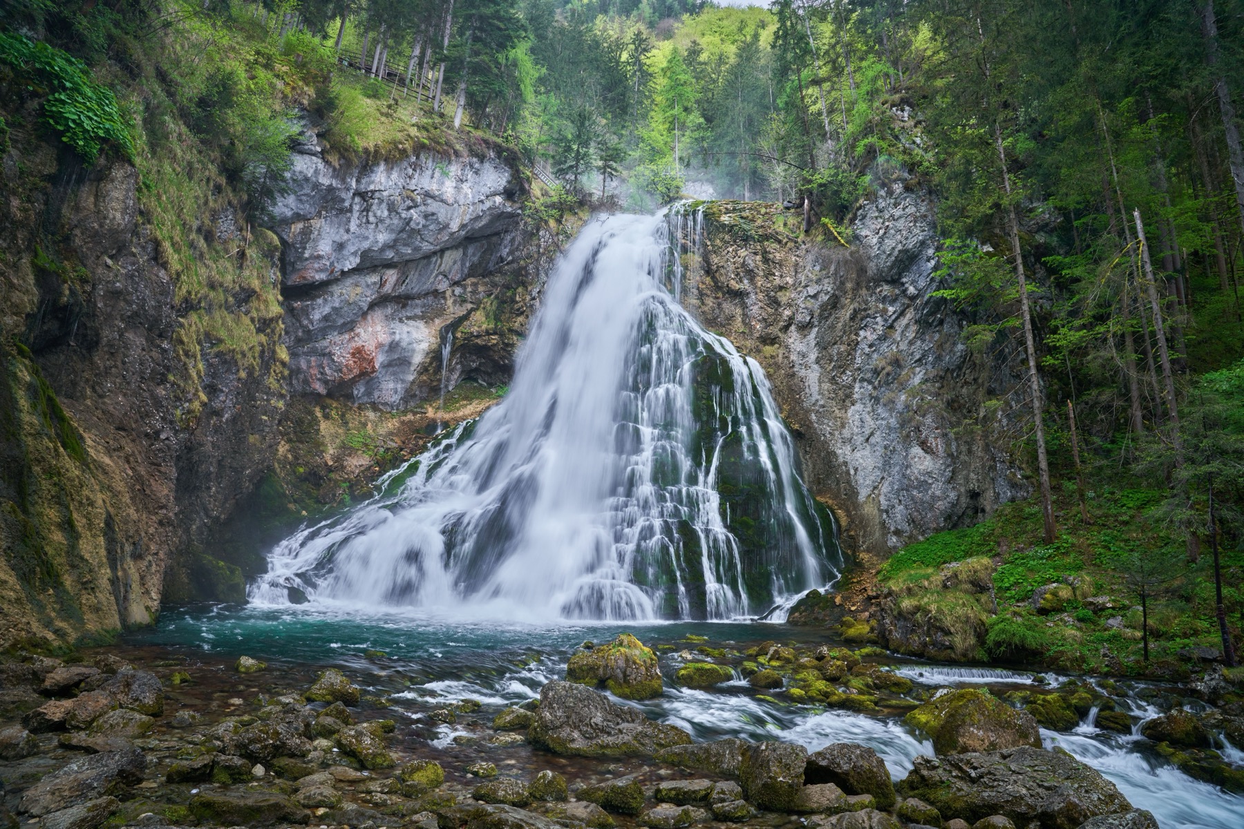 Bönigen, Switzerland: 24 Things to Do at Lake Brienz 2026 12 Waterfall dropping toward Lake Brienz
