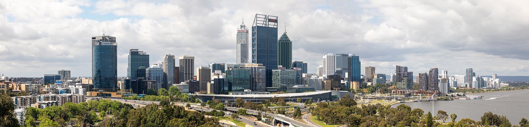 Austrália 2026: 30 lugares mais lindos + dicas práticas 29 Panorama de Perth visto do Kings Park