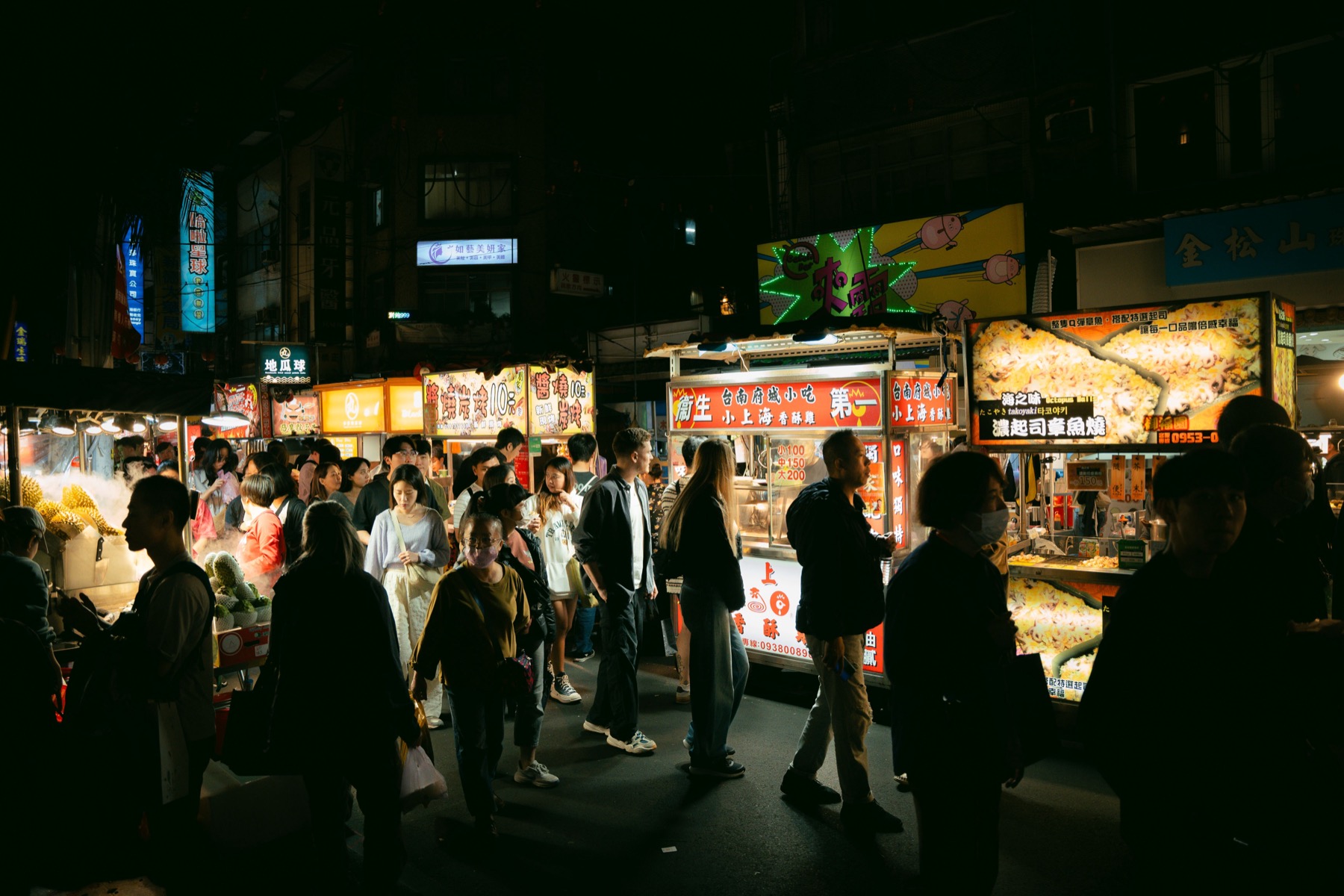 Brisbane, Austrália 2026: 20 dicas do que ver e fazer 17 Mercado noturno de comida, atmosfera como na Eat Street