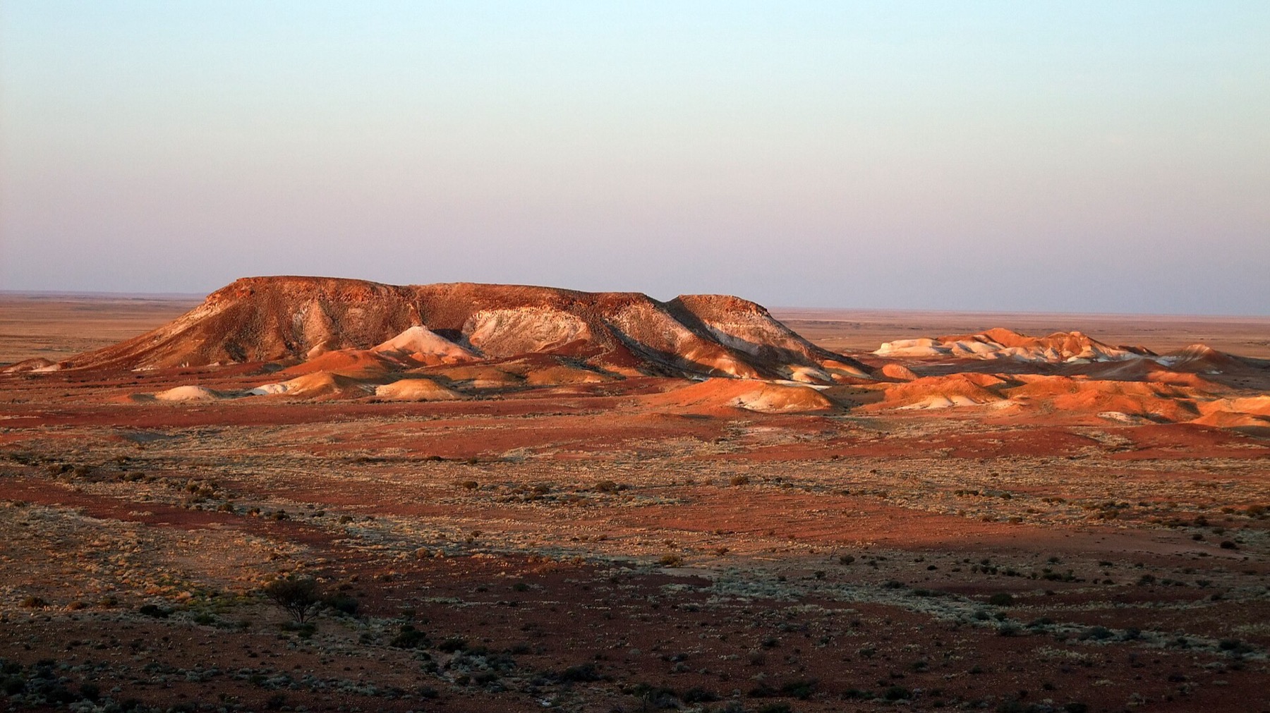 Coober Pedy, Austrálie: 8 tipů, co vidět ve městě, které se schovalo pod zem 10 Kanku-Breakaways