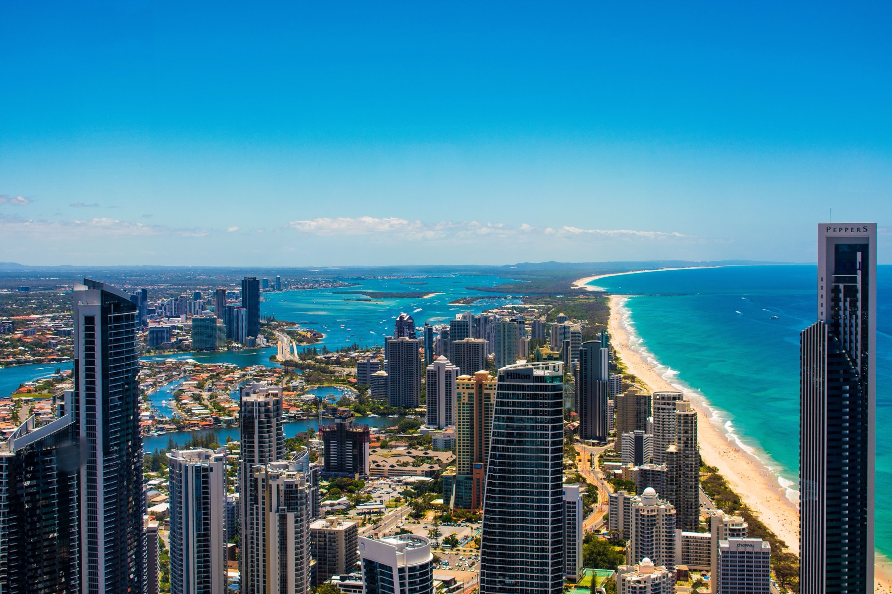 Gold Coast, Austrálie: 16 tipů, co vidět kromě pláží 22 Mrakodrapy u pláže na Gold Coast