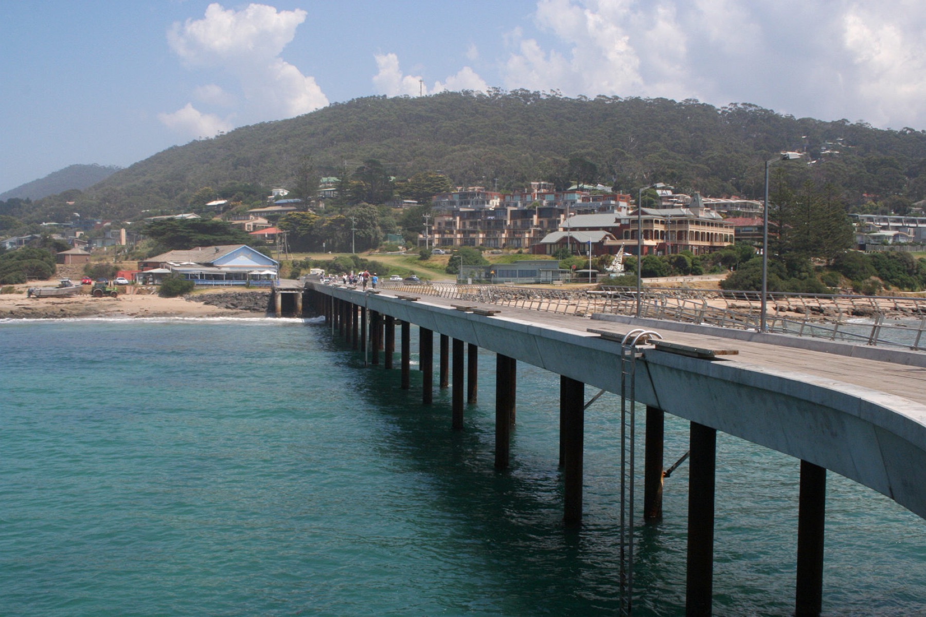 Great Ocean Road, Austrálie: 14 zastávek a itinerář na 2 dny 3 Městečko Lorne